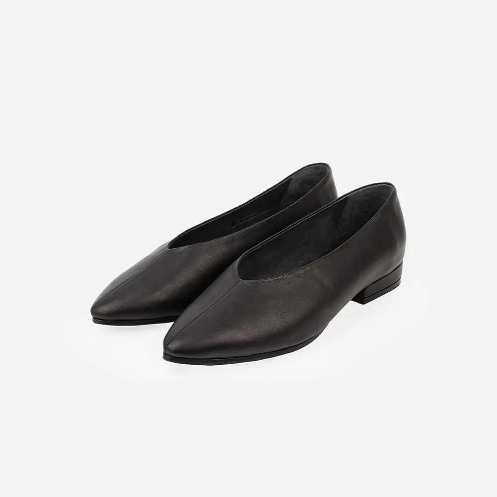 The Valencia Flat Black sold by Poppy Barley product image thumbnail 3