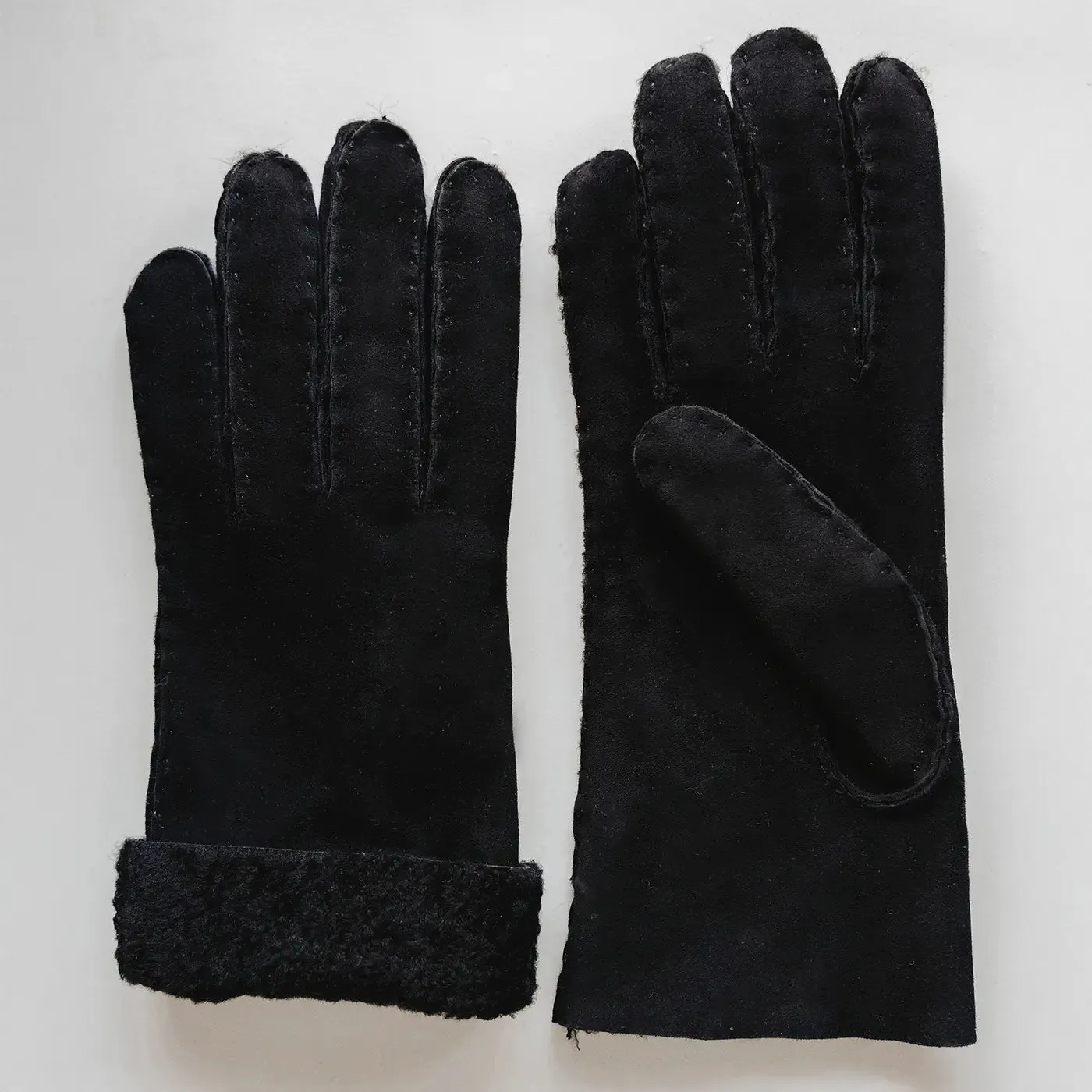 The Lodge Glove Black sold by Poppy Barley product image thumbnail 3