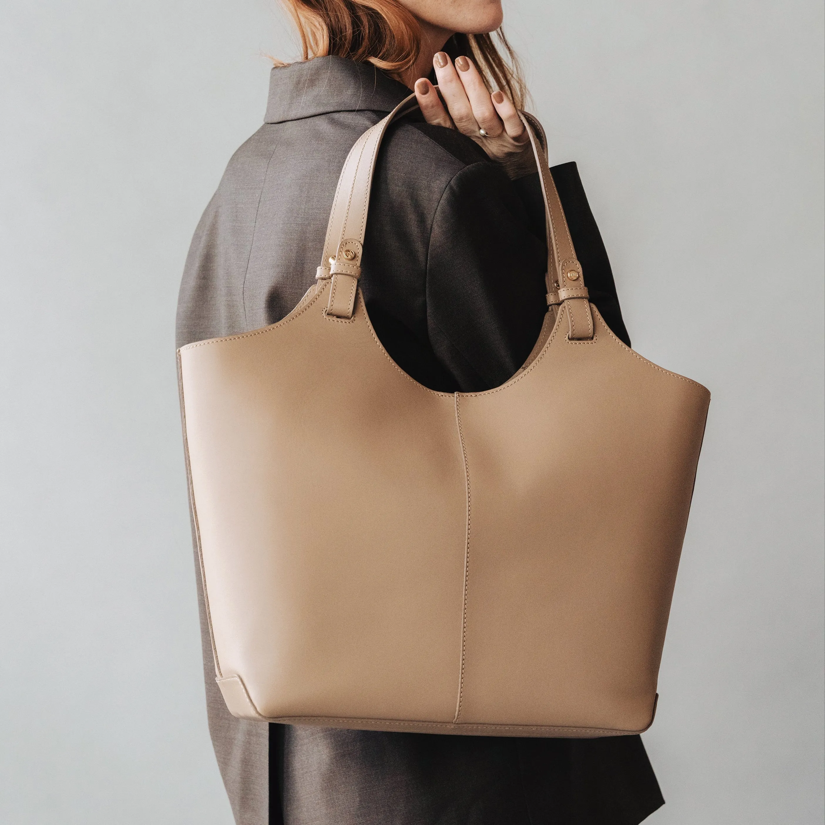 The Lisboa Tote Biscotti sold by Poppy Barley product image thumbnail 2