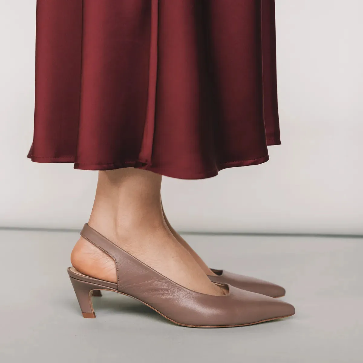 The Claire Slingback Ceramic sold by Poppy Barley product image thumbnail 3