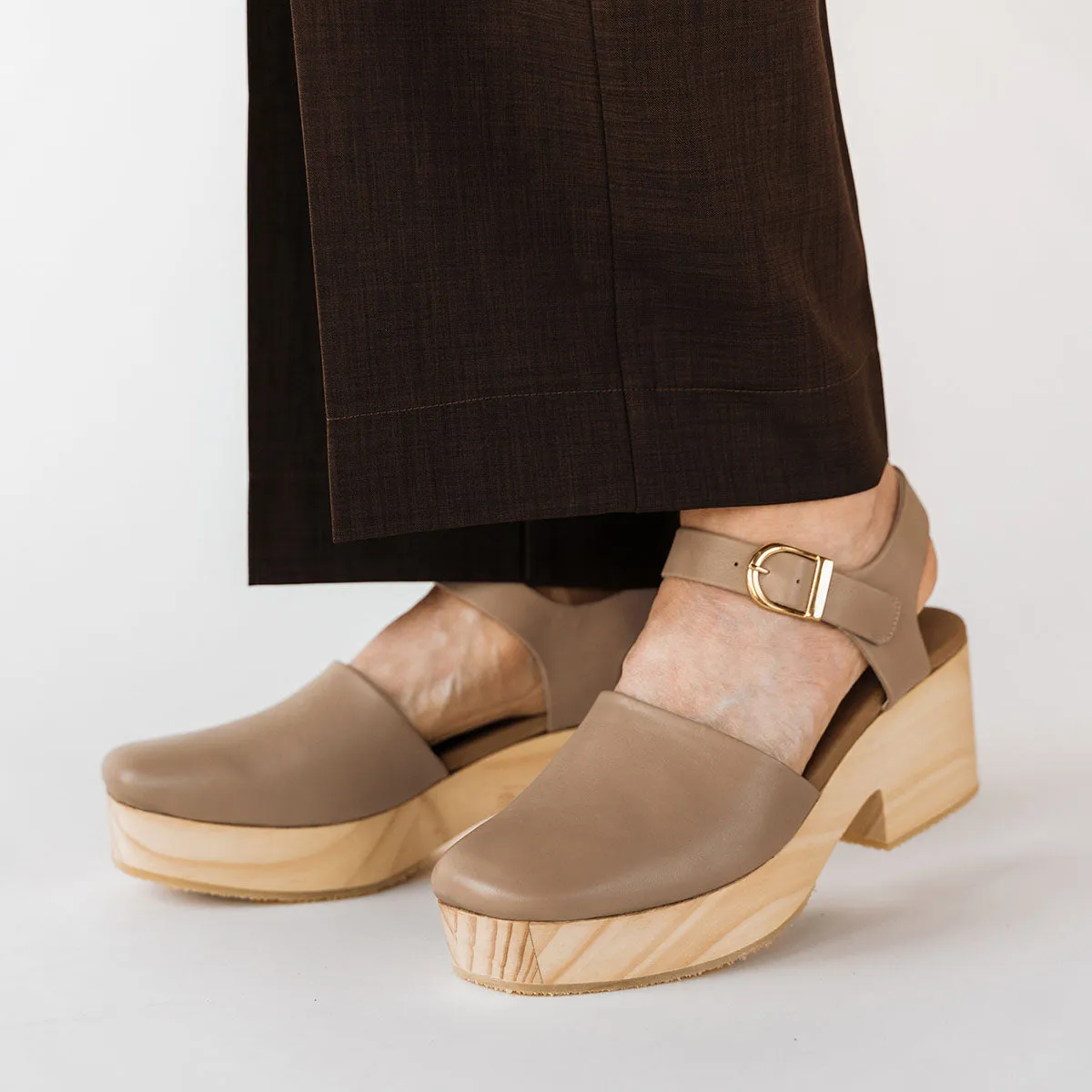 The East Coast Clog Biscotti sold by Poppy Barley product image thumbnail 4