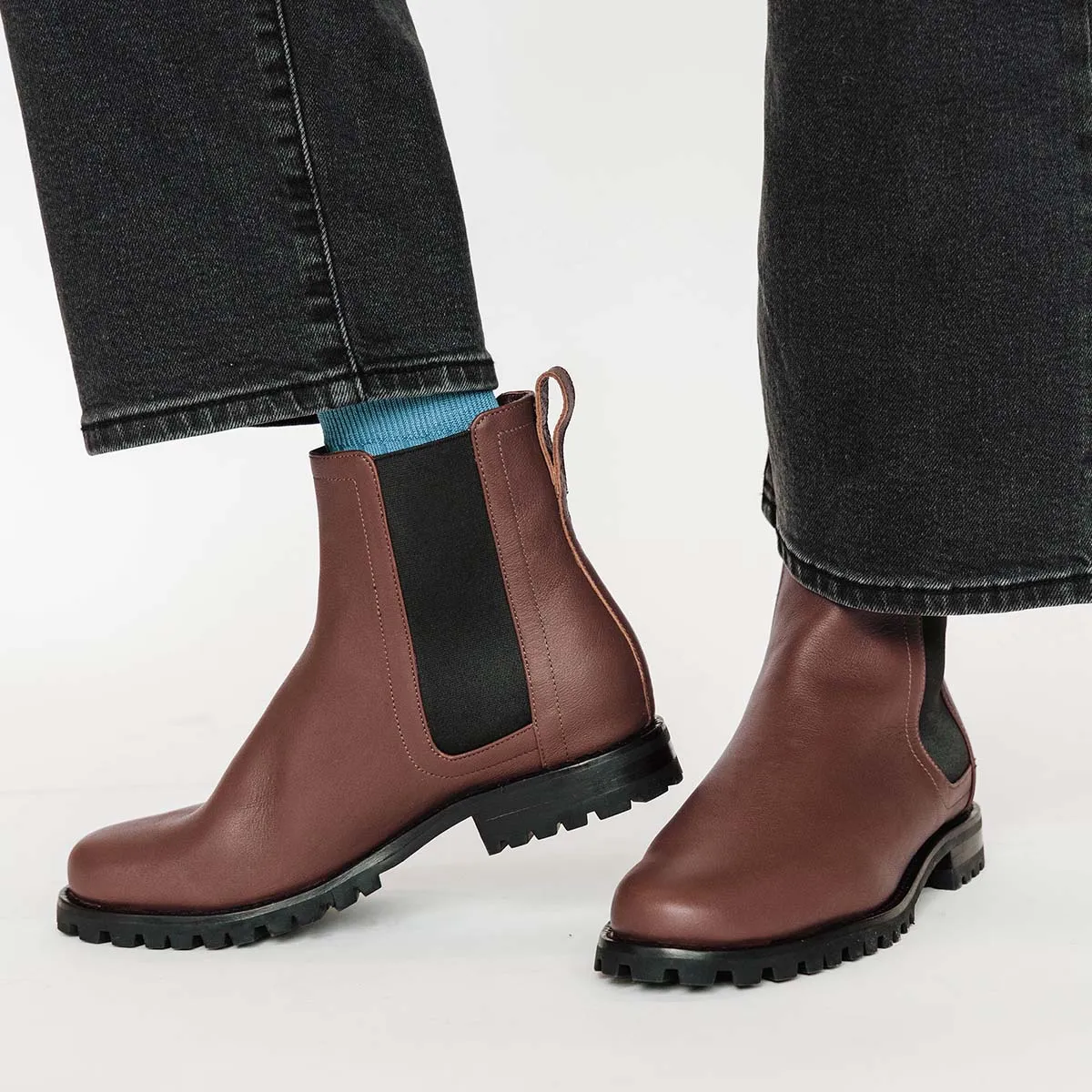 The On Tread Chelsea Boot Redwood sold by Poppy Barley product image thumbnail 2