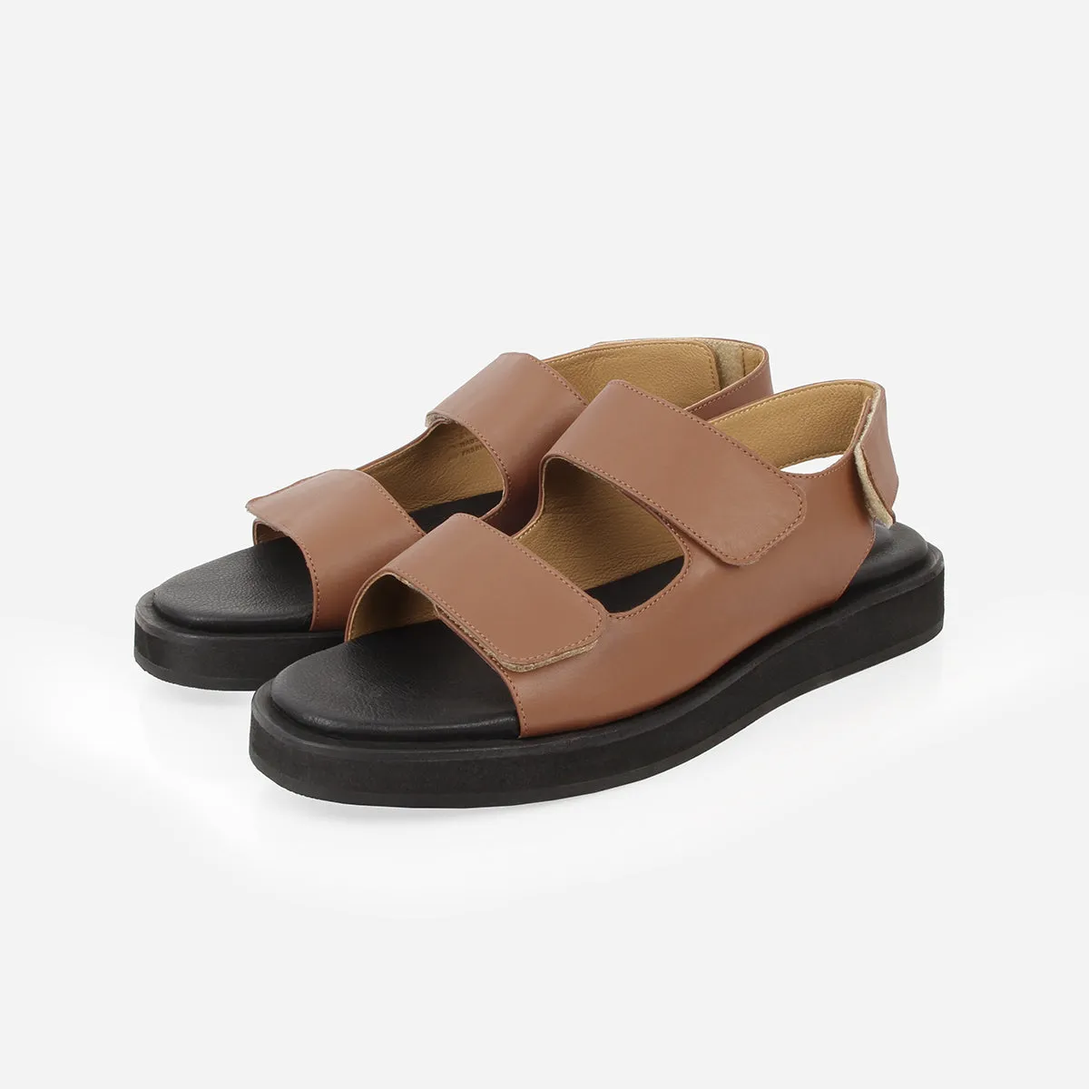 The Wanderlust 2.0 Praline sold by Poppy Barley product image thumbnail 3