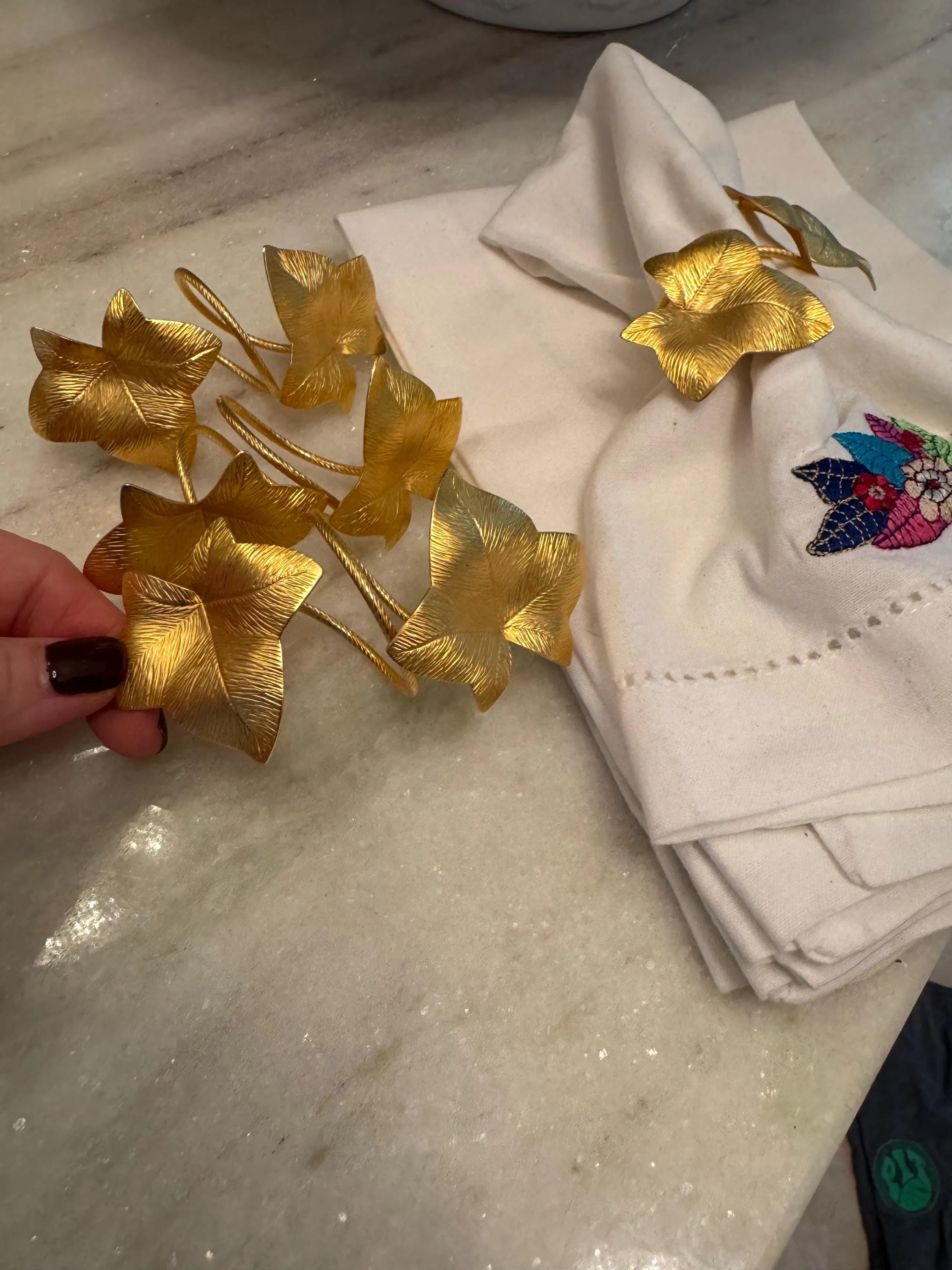 Gold Leaf Napkin Rings MCM set of 4 beautiful sold by ThePopStyle product image thumbnail 2