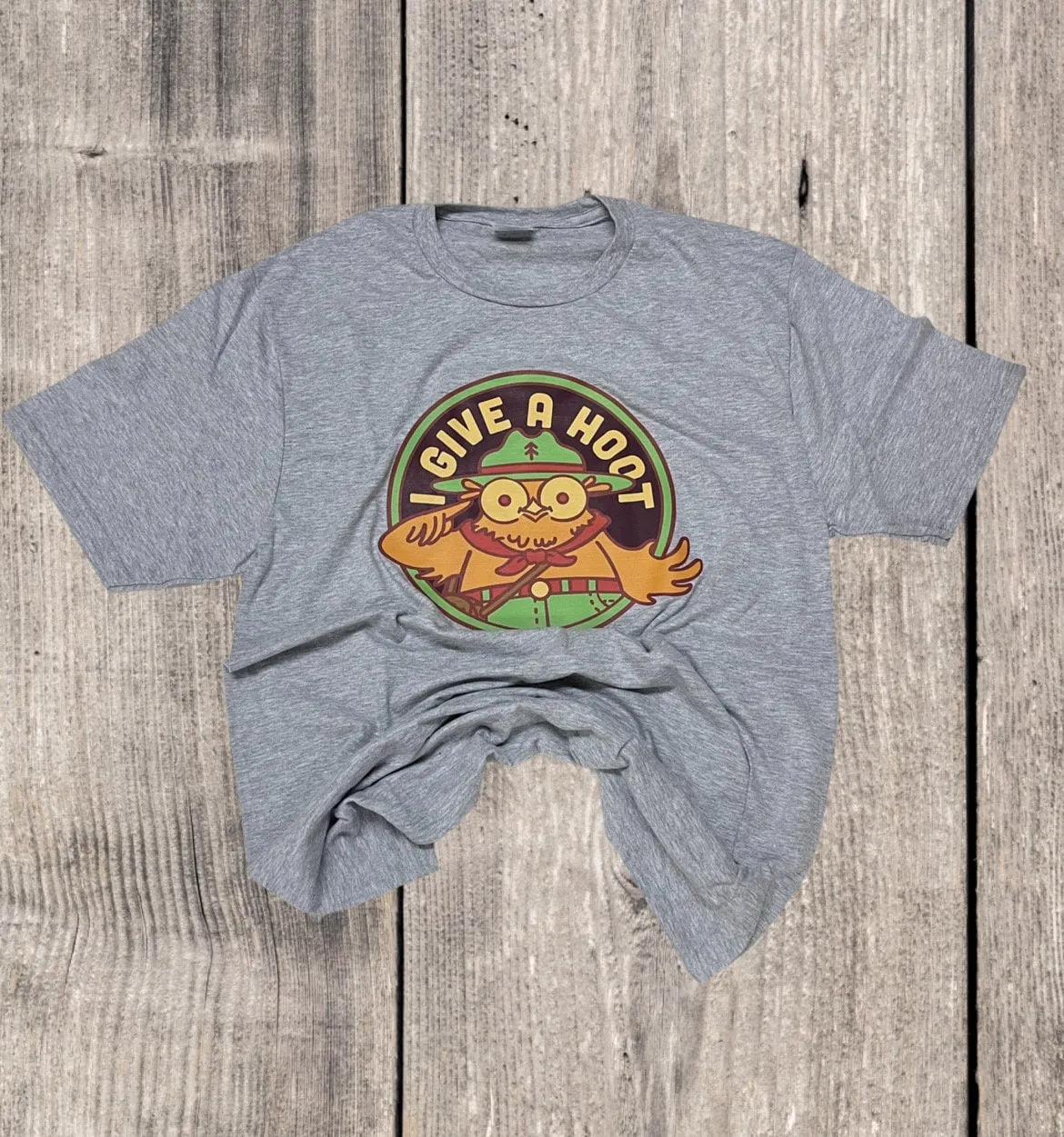 Give a dang shirt. Give a damn shirt. Cute owl shirt. Retro owl shirt sold by ThePopStyle