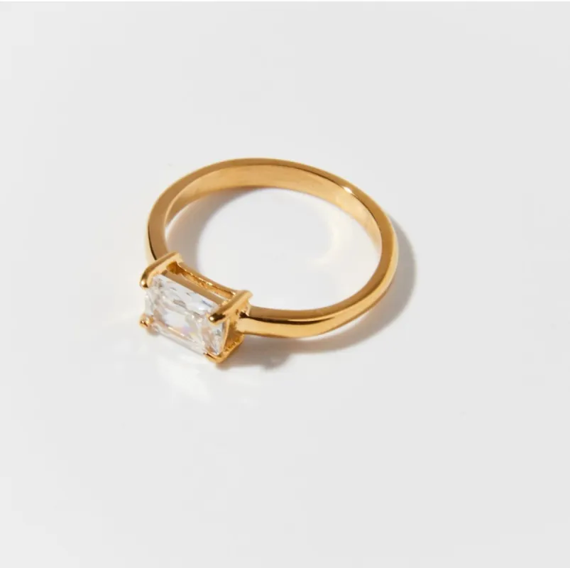 Anna Ring sold by House of Bling