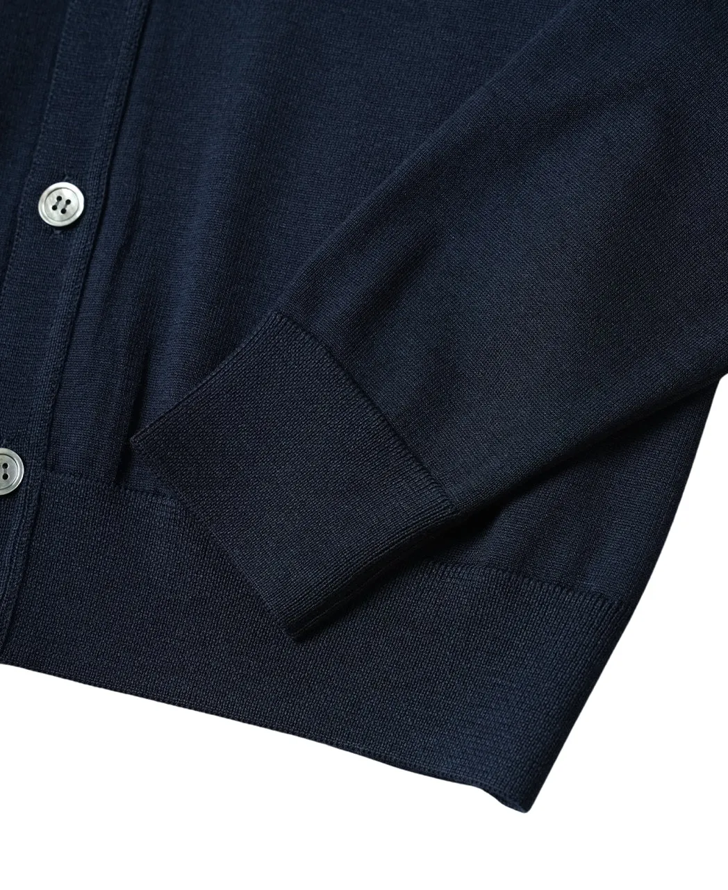 FF30G Cardigan Super Extra Fine Merino Wool sold by Kamakura product image thumbnail 5