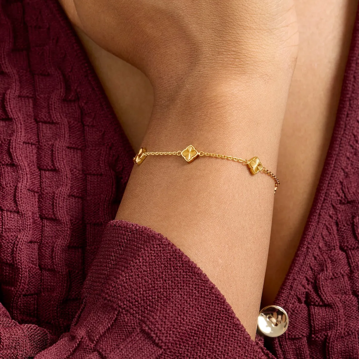 Fine Mini Fluted Multi Clover Bracelet (Gold) sold by Abbott Lyon product image thumbnail 2