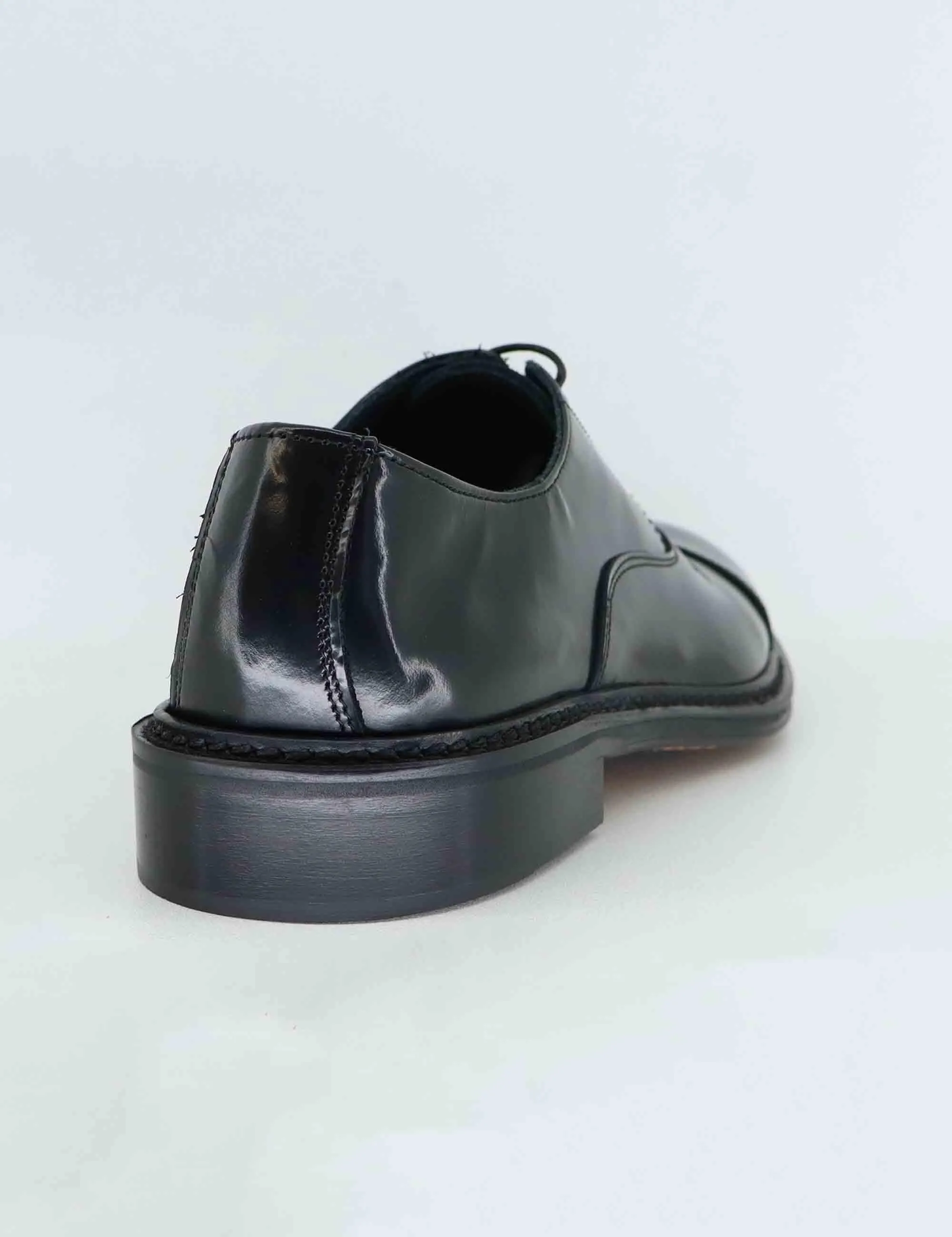 Stringate uomo in pelle nera con suola in cuoio Uomo SP15401 001 sold by Spatarella product image thumbnail 5