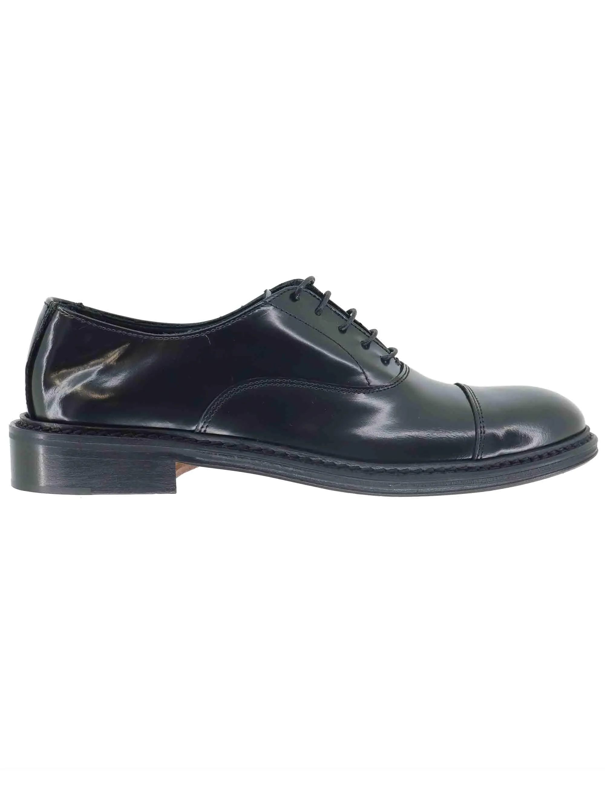 Stringate uomo in pelle nera con suola in cuoio Uomo SP15401 001 sold by Spatarella