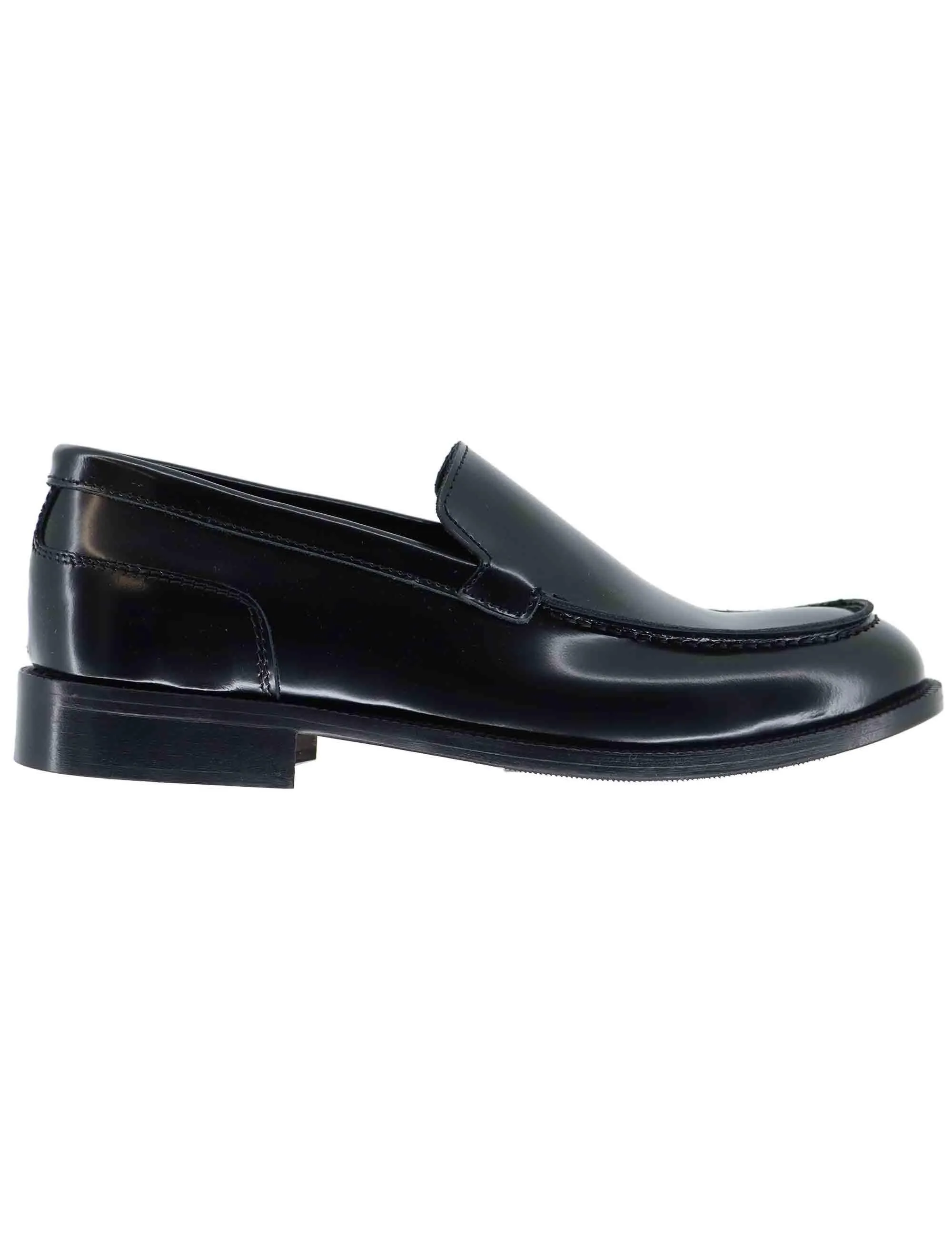 Mocassini uomo in pelle nera con patta liscia Uomo SPDU6013 001 sold by Spatarella