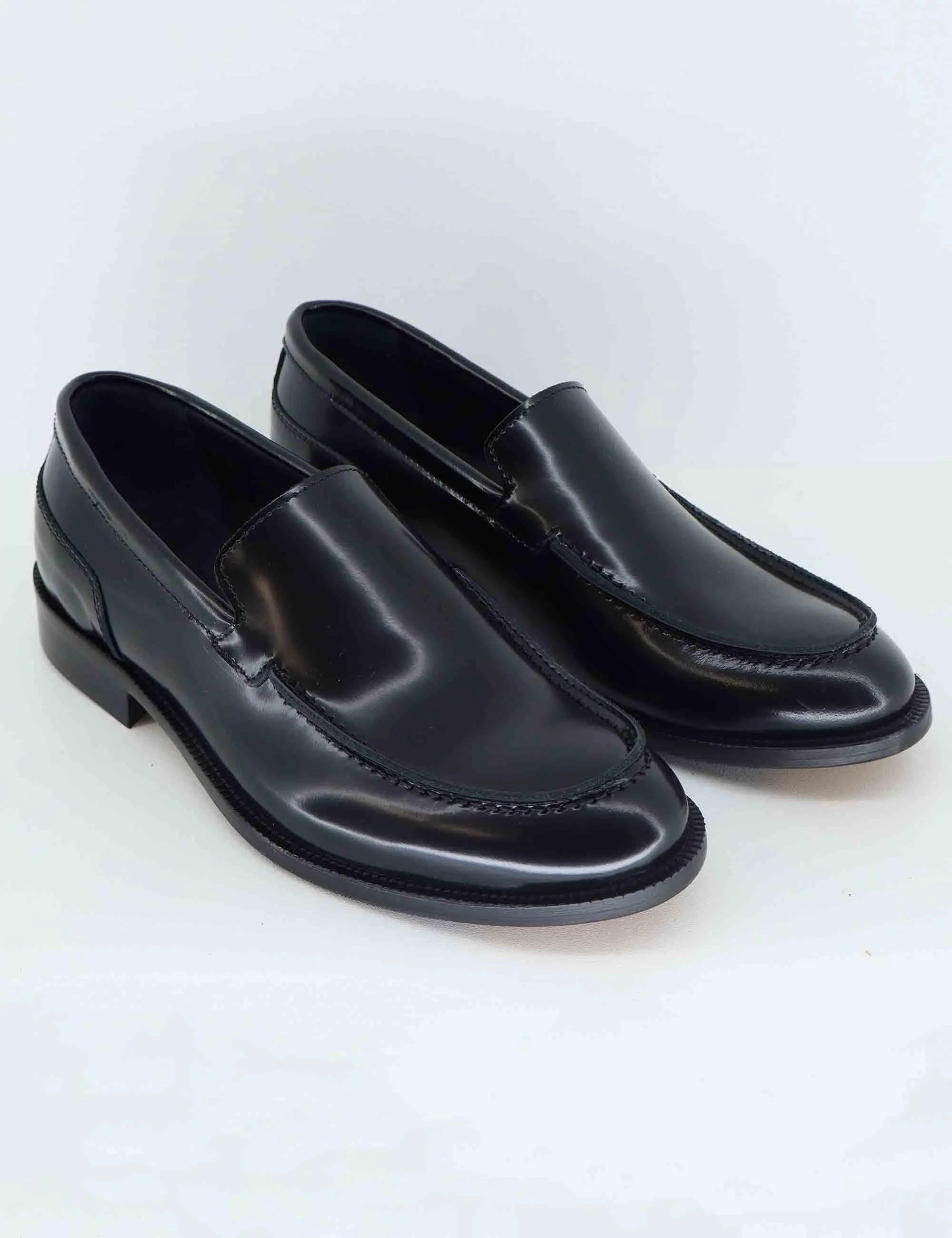 Mocassini uomo in pelle nera con patta liscia Uomo SPDU6013 001 sold by Spatarella product image thumbnail 3