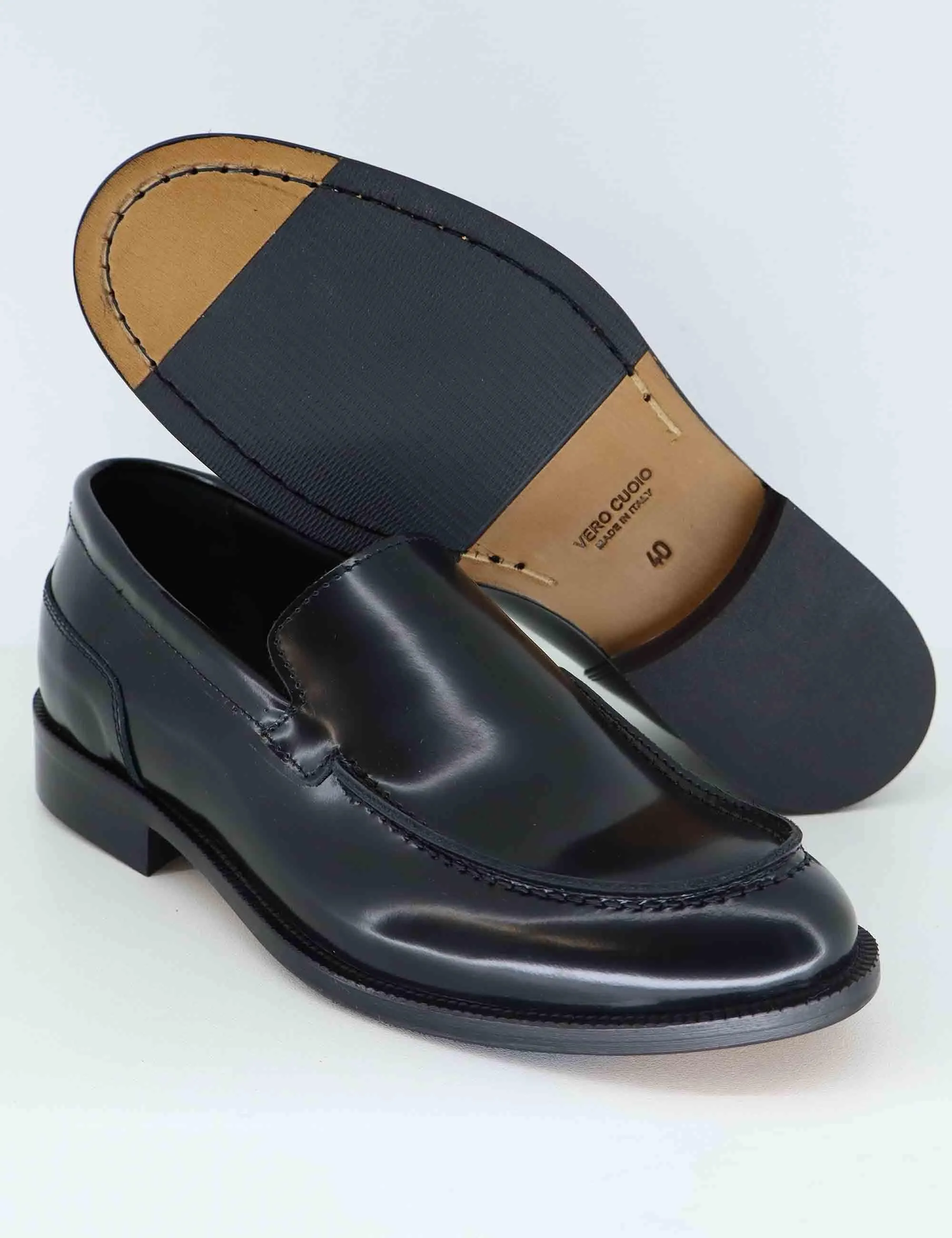 Mocassini uomo in pelle nera con patta liscia Uomo SPDU6013 001 sold by Spatarella product image thumbnail 4