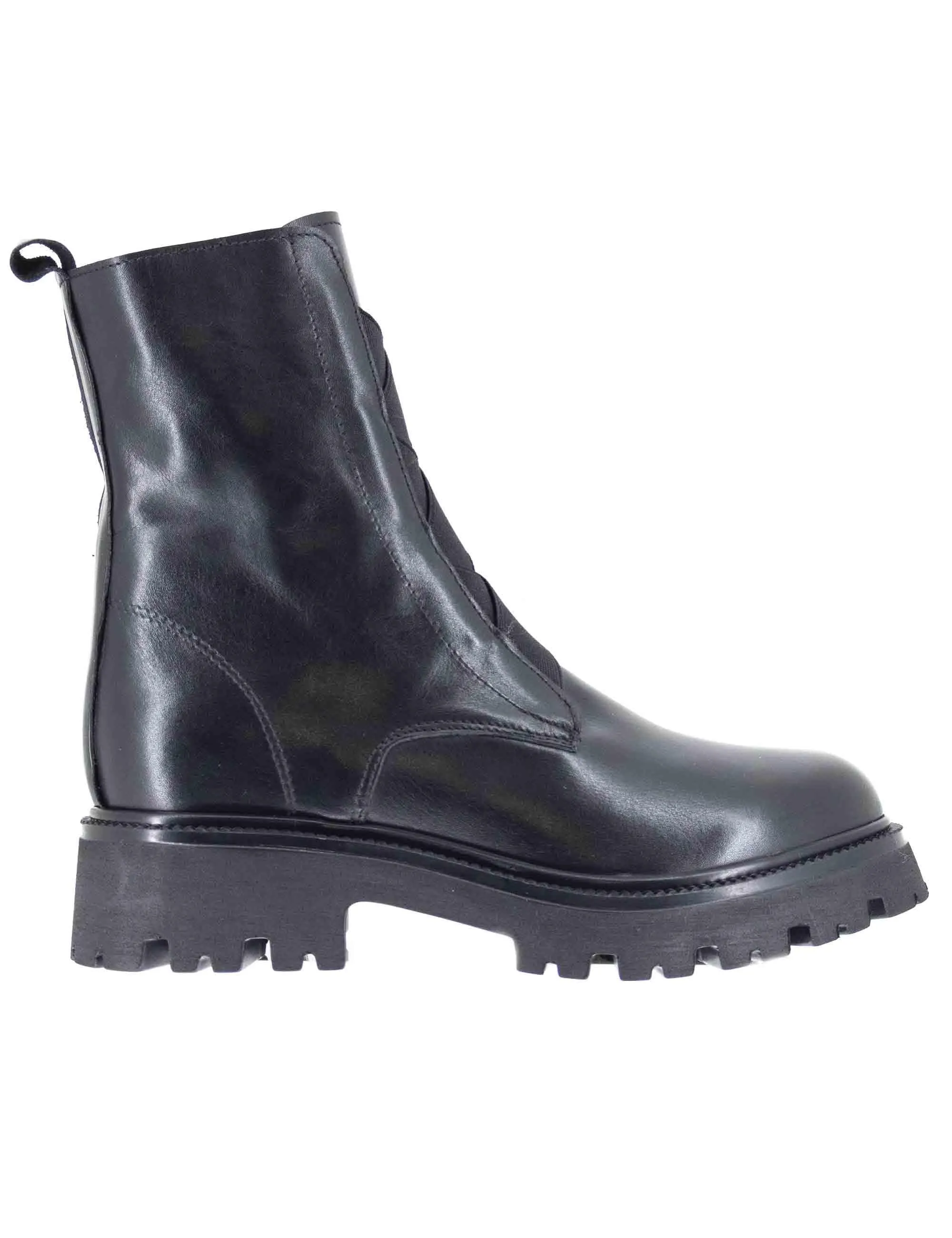 Anfibi in pelle nera con elastici Donna GAIA 13 001 sold by Spatarella