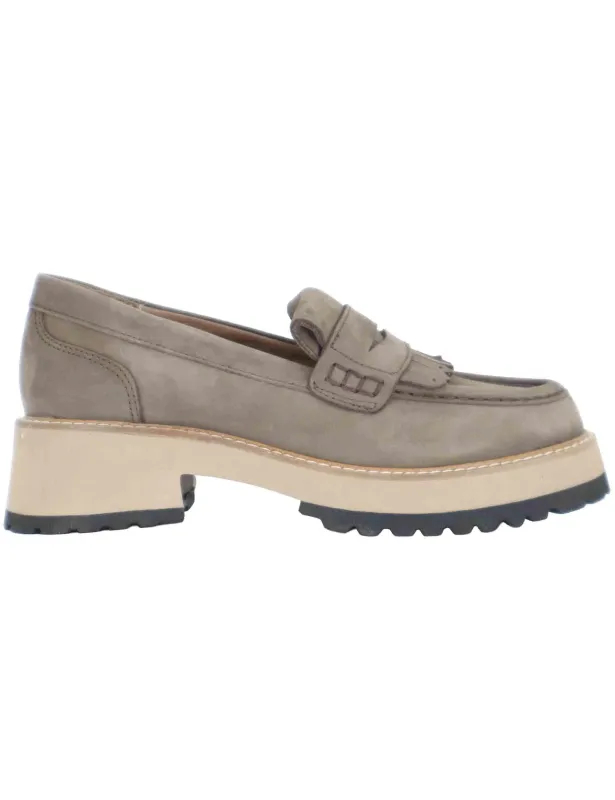 Mocassini in pelle taupe con suola in gomma alta Donna SP56888 014 sold by Spatarella