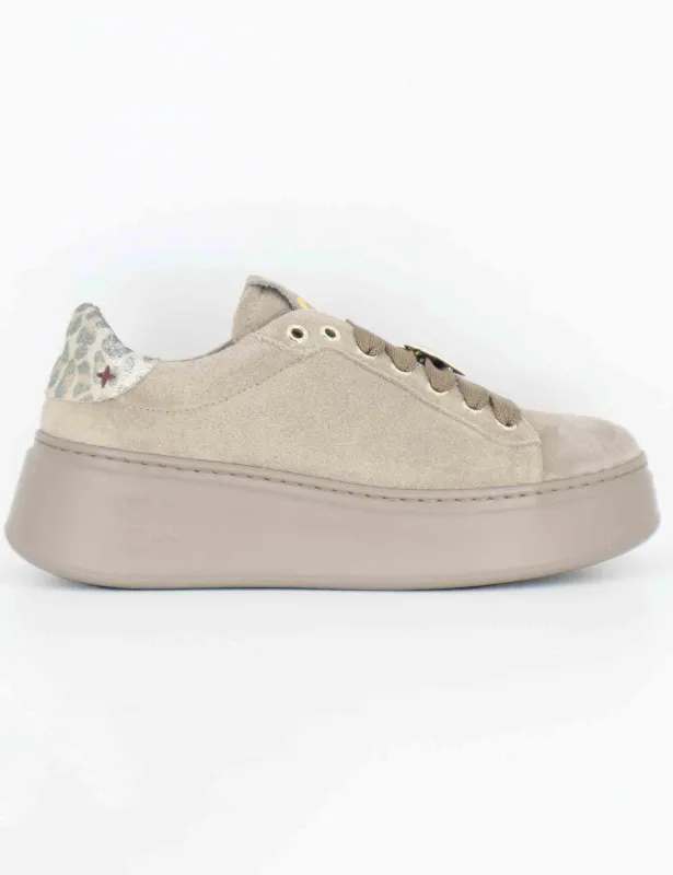 Sneakers in camoscio taupe con charms Donna PIA 430A sold by Spatarella