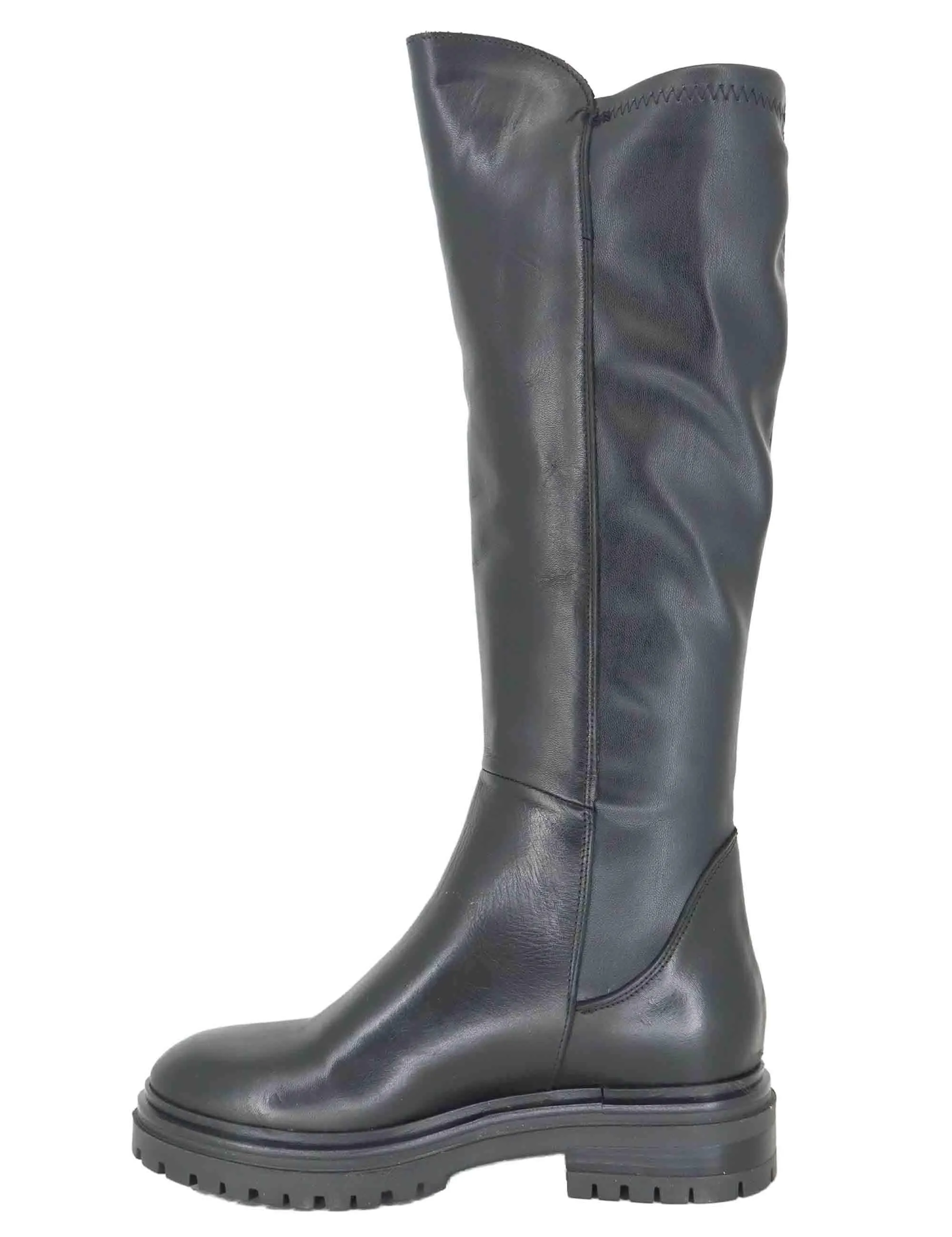 Stivali in pelle nera con suola in gomma e tacco basso Donna SPST1652 001 sold by Spatarella product image thumbnail 2