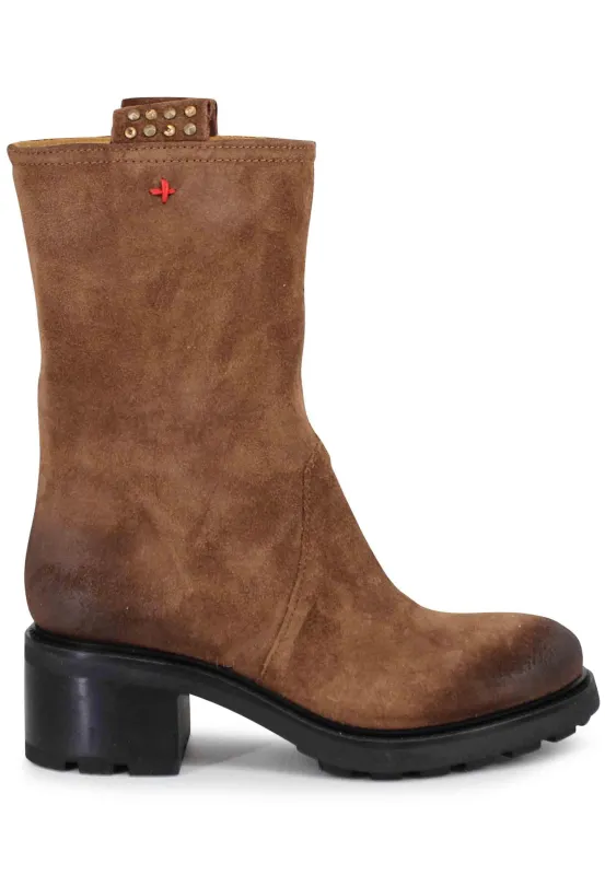 Stivaletti anfibi donna in camoscio vintage cuoio Donna AFRA06 014 sold by Spatarella