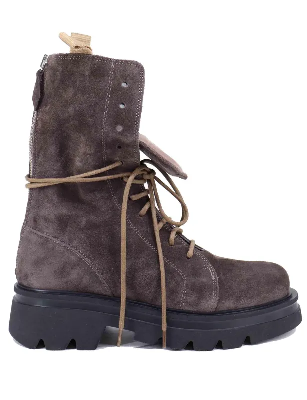 Anfibi donna in camoscio grigio con zip posteriore Donna SCORPIO 023 sold by Spatarella