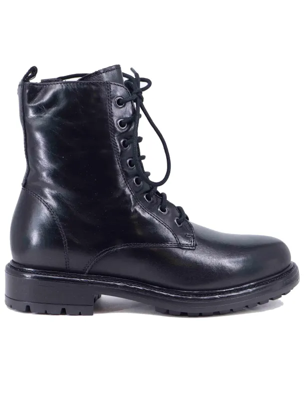 Stivaletti donna in pelle nera con tacco basso Donna 2QUEEN201 001 sold by Spatarella