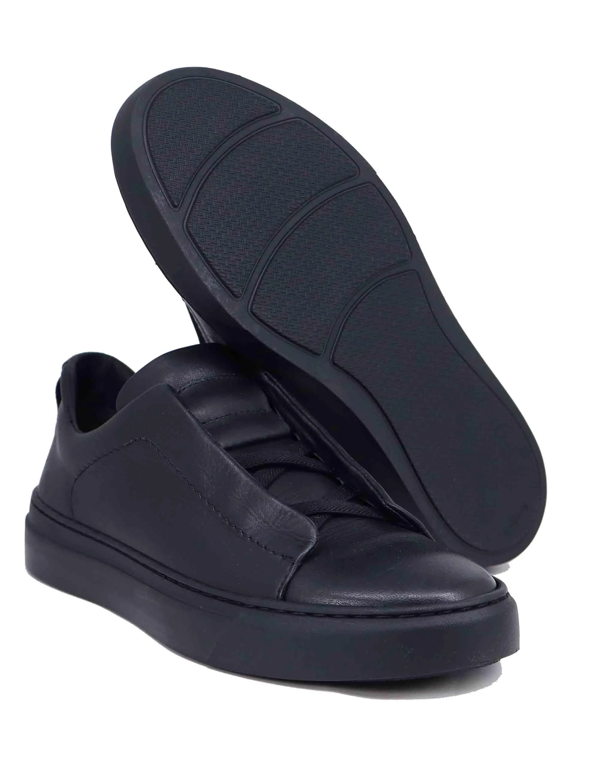 Sneakers uomo in pelle nera con elastici Uomo SP8460 001 sold by Spatarella product image thumbnail 4