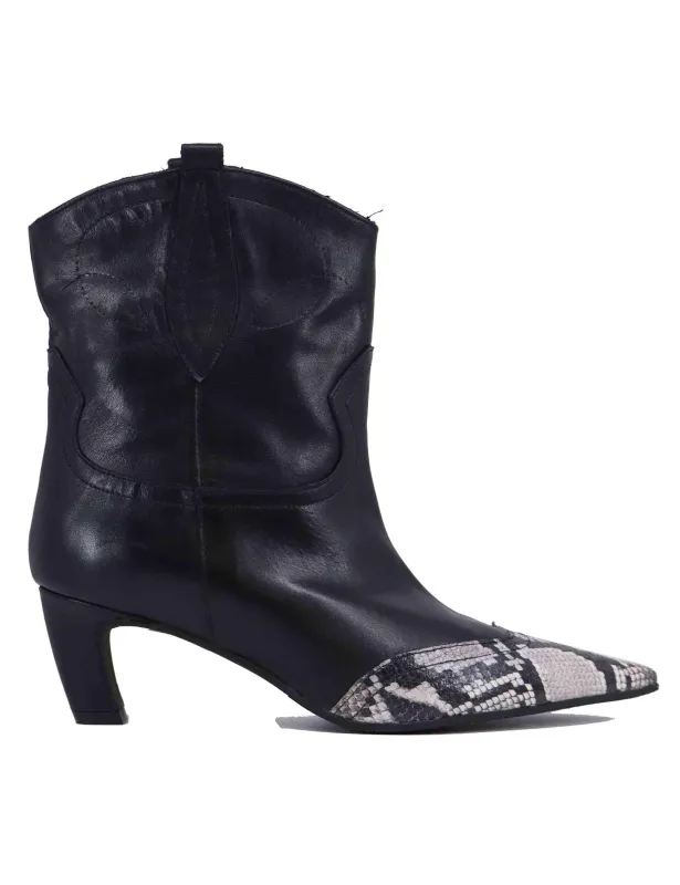 Stivaletti texani donna in pelle nera Donna C452B 001 sold by Spatarella