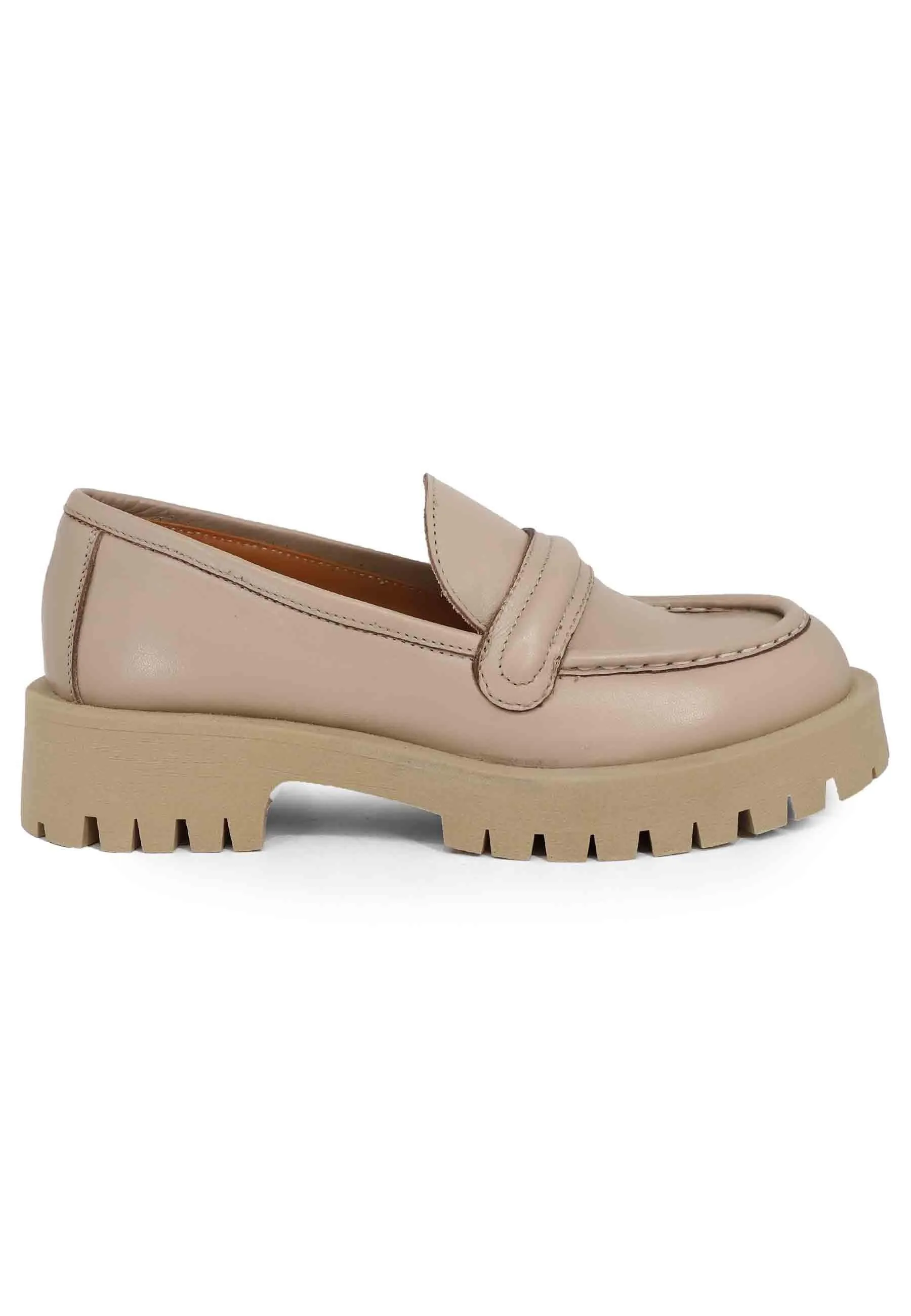 Mocassini donna in pelle beige con suola in gomma carrarmato Donna SP POSILLIPO 015 sold by Spatarella