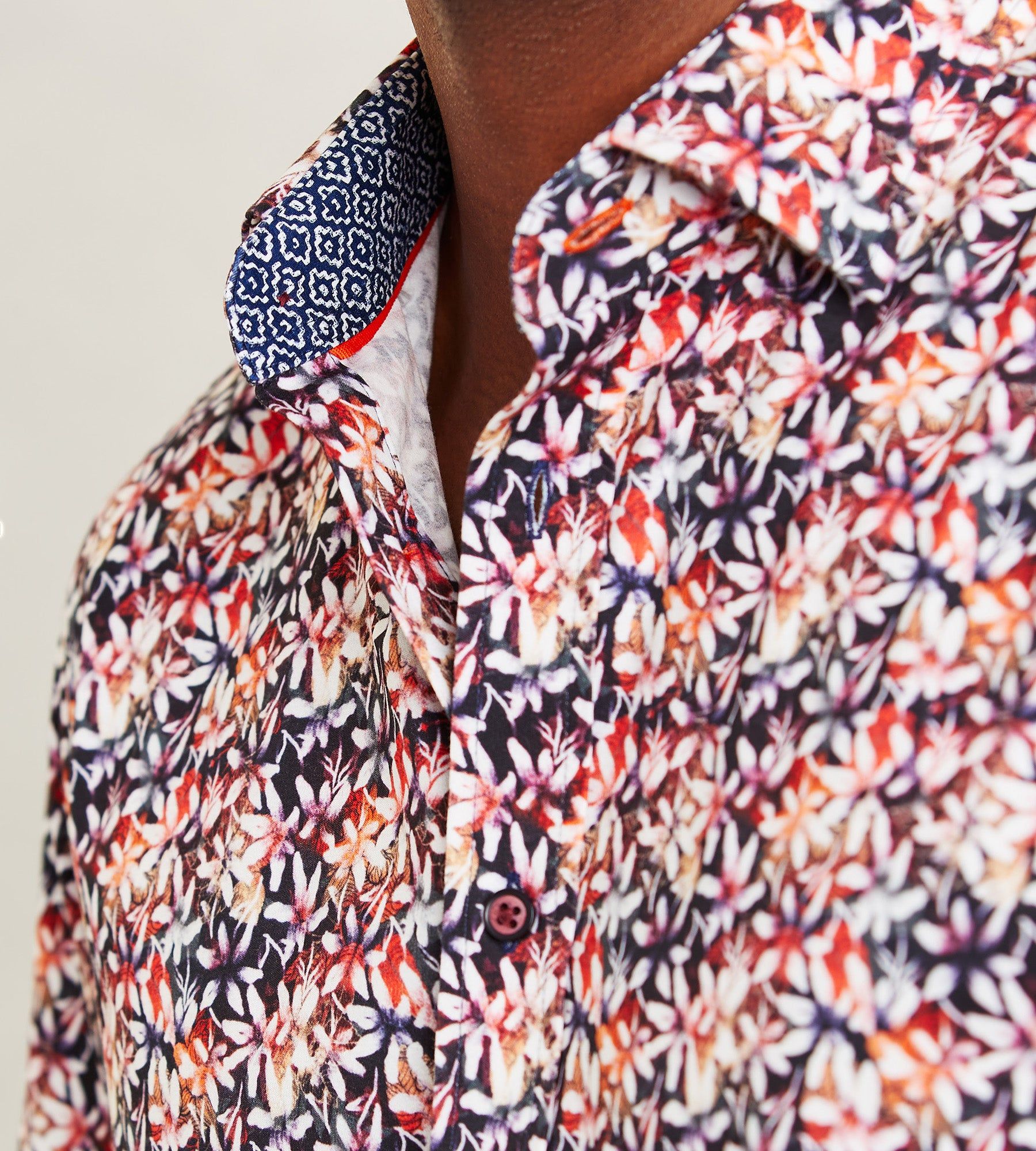 Modern Fit 360° Stretch Floral Print Soft Touch Short-Sleeve Sport Shirt sold by Tip Top product image thumbnail 2