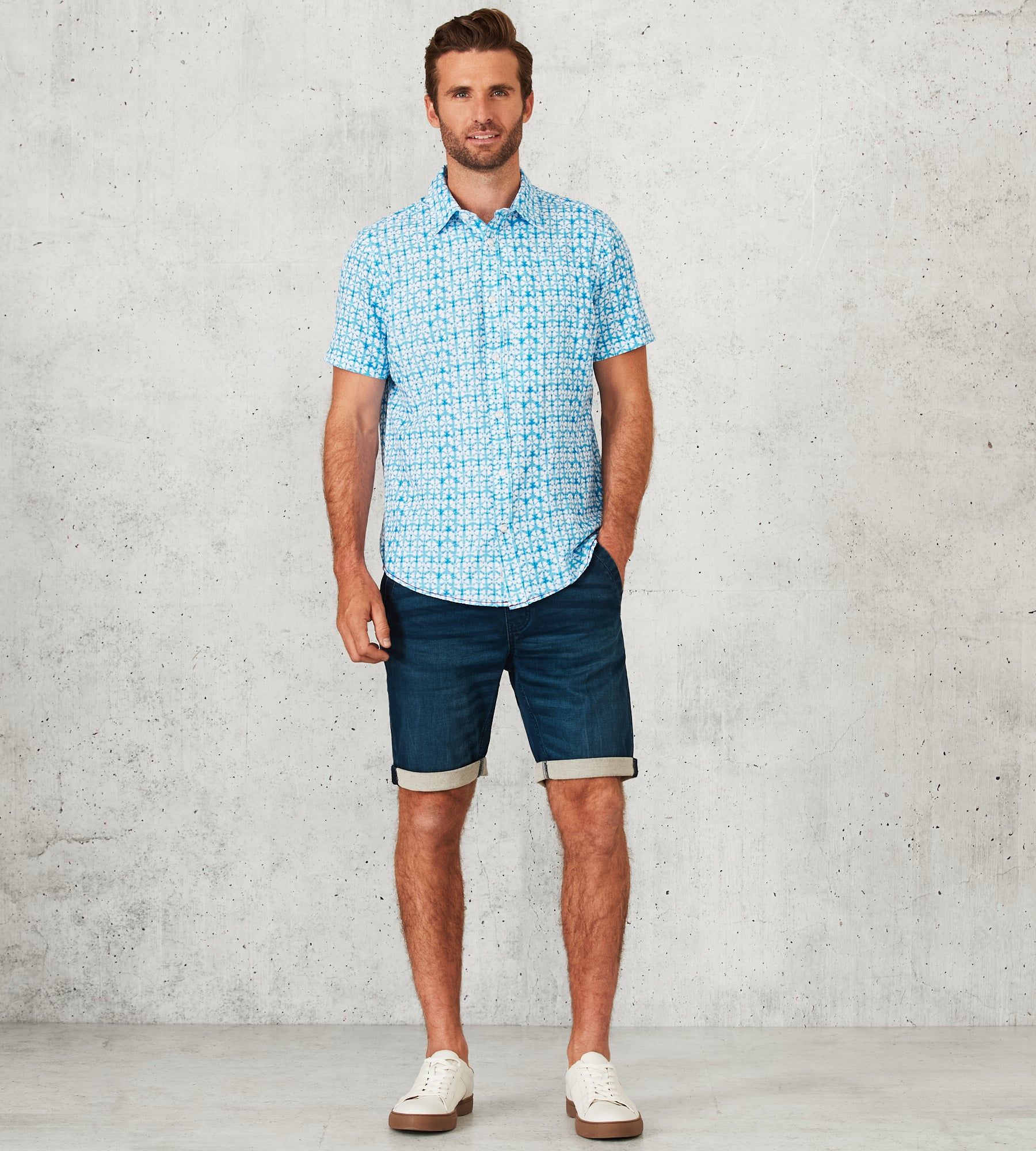 Modern Fit Short-Sleeve 360° Stretch Sport Shirt sold by Tip Top product image thumbnail 3