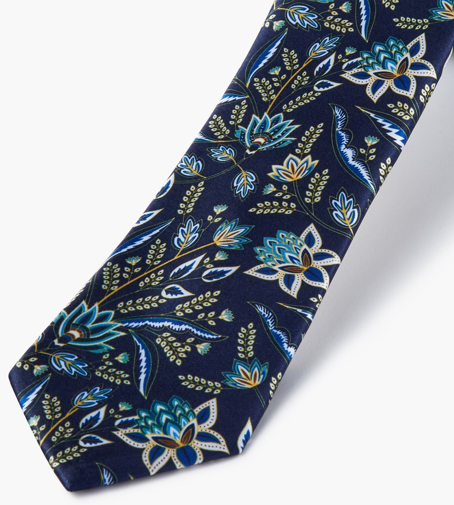 Lilypad Floral Tie sold by Tip Top product image thumbnail 2