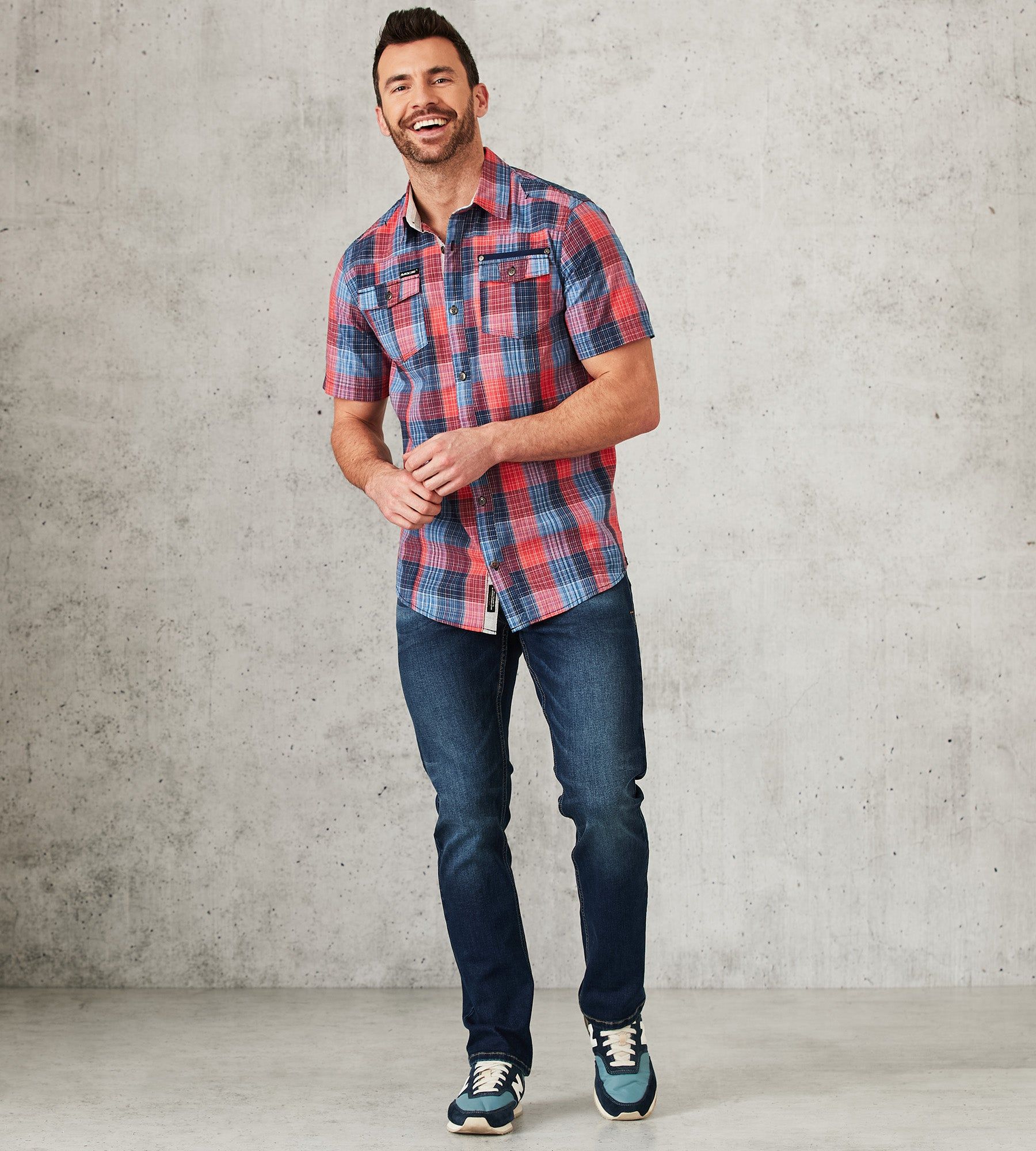 Modern Fit Short-Sleeve Two-Pocket Plaid Sport Shirt sold by Tip Top product image thumbnail 3