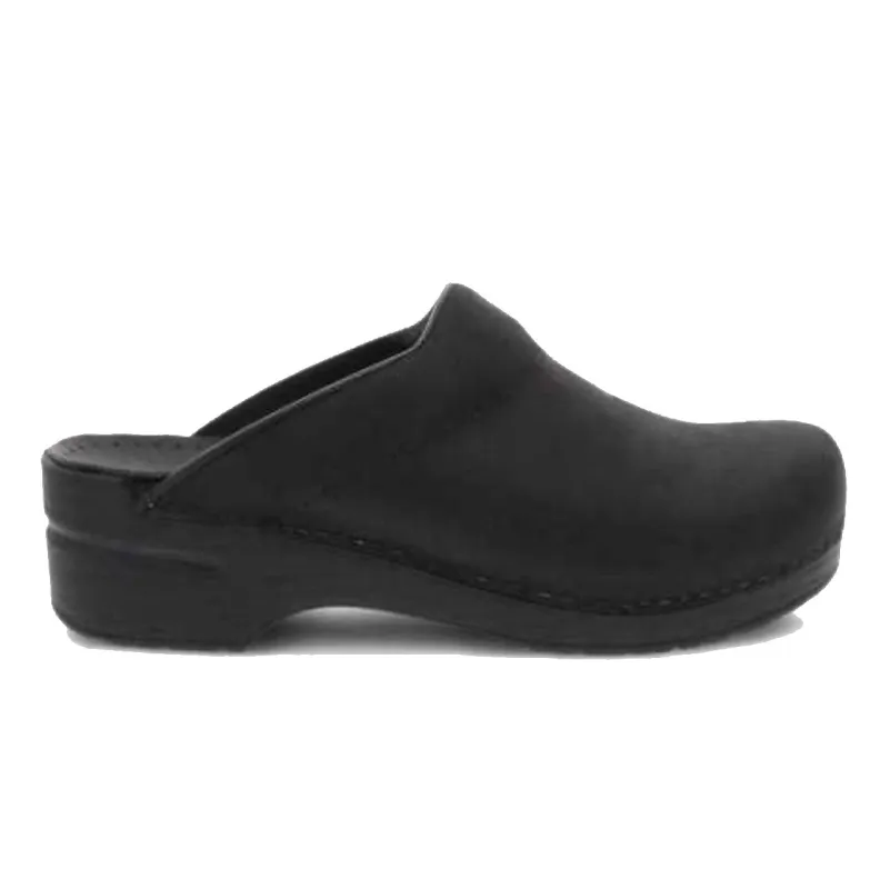 Dansko Men's Karl Clogs - Black Oiled made by Dansko