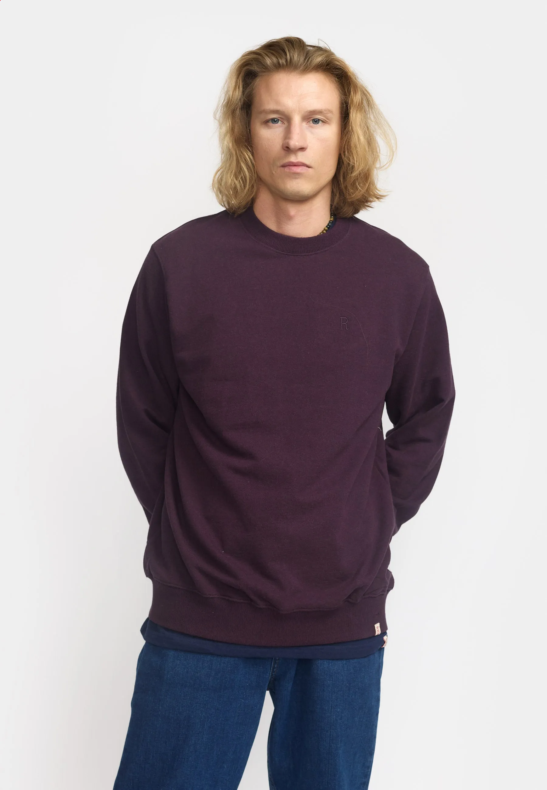 Regular Crewneck / 2062 REV - Darkpurple-melange sold by Revolution