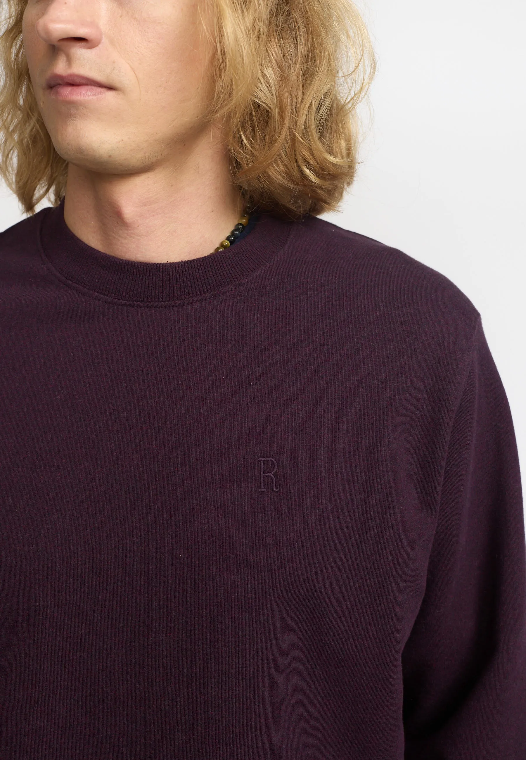 Regular Crewneck / 2062 REV - Darkpurple-melange sold by Revolution product image thumbnail 5