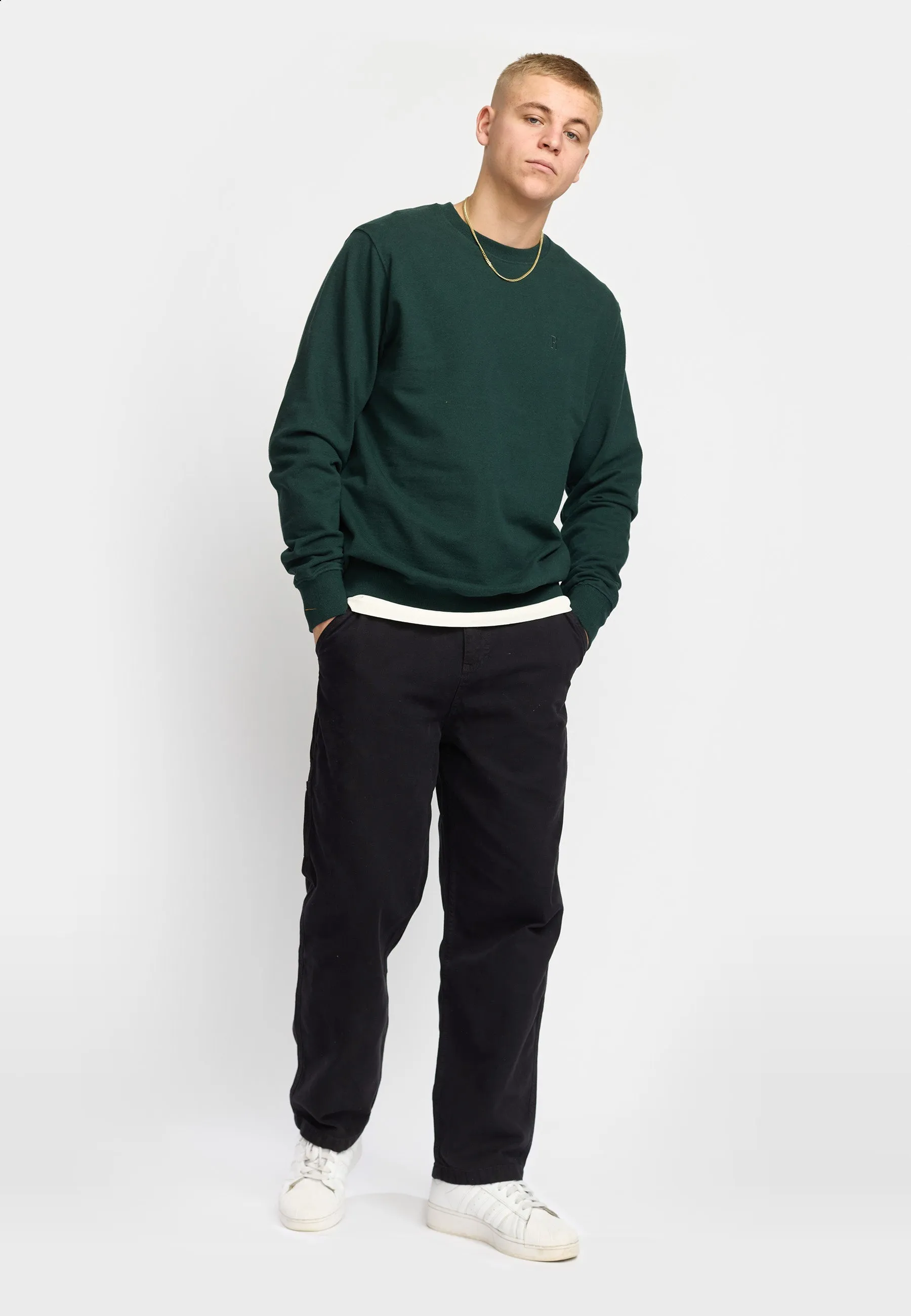Regular Crewneck / 2062 REV - Darkgreen-melange sold by Revolution product image thumbnail 4