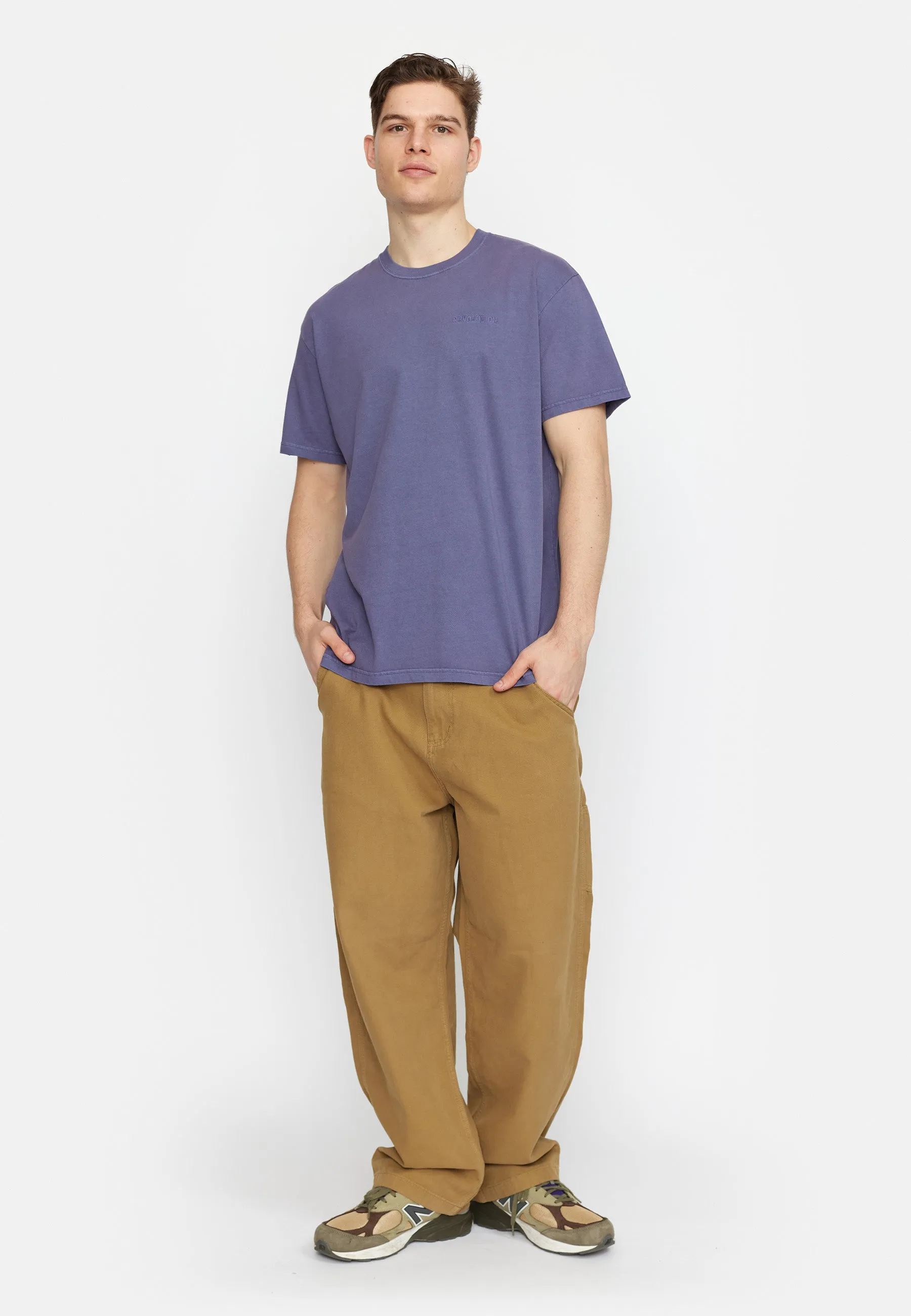 Application T-Shirt / 1329 LOG - Dustpurple sold by Revolution product image thumbnail 4