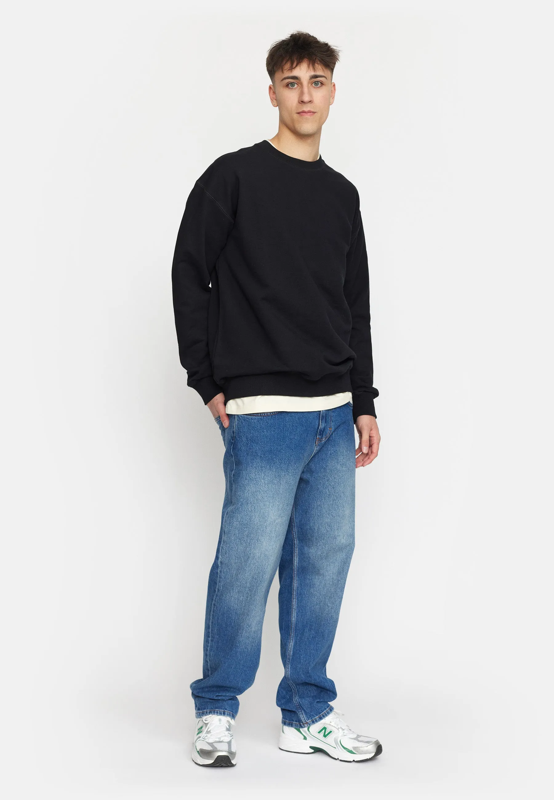 Loose Crewneck / 2060 REV - Black sold by Revolution product image thumbnail 4