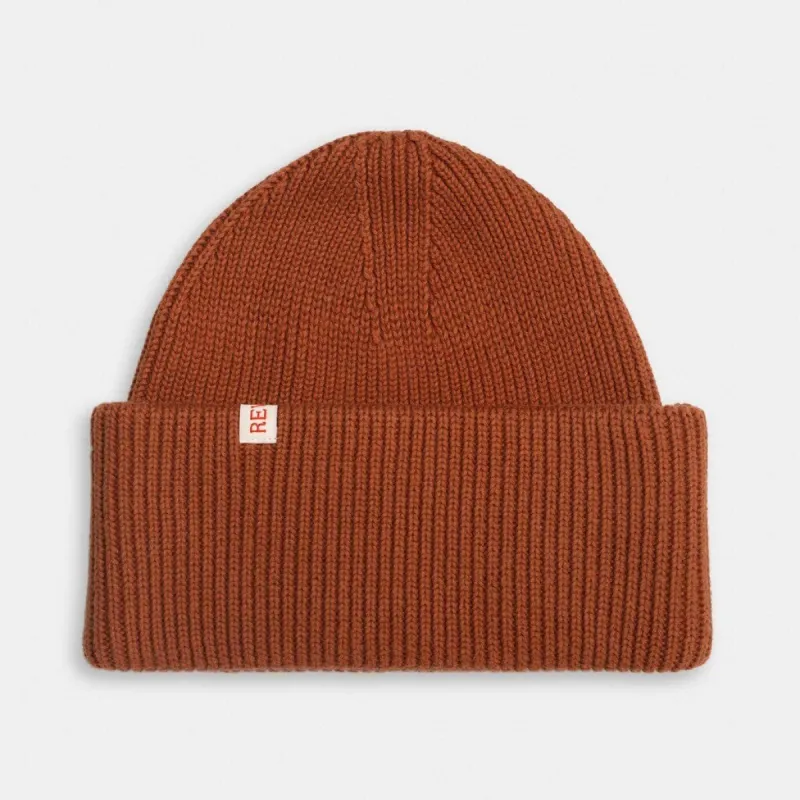 Big Fold Up Beanie / 9320 - Darkred sold by Revolution