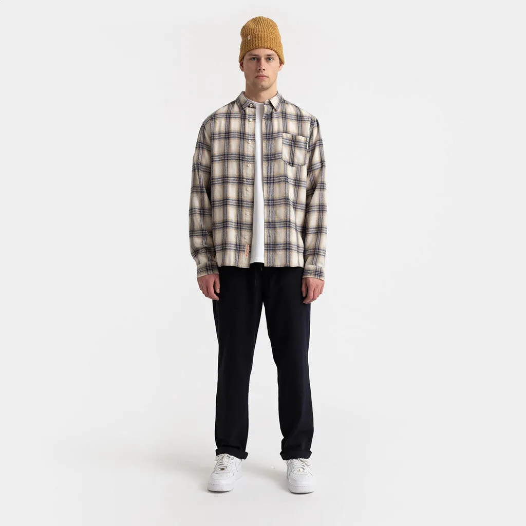 Regular Shirt / 3905 - Offwhite sold by Revolution product image thumbnail 2