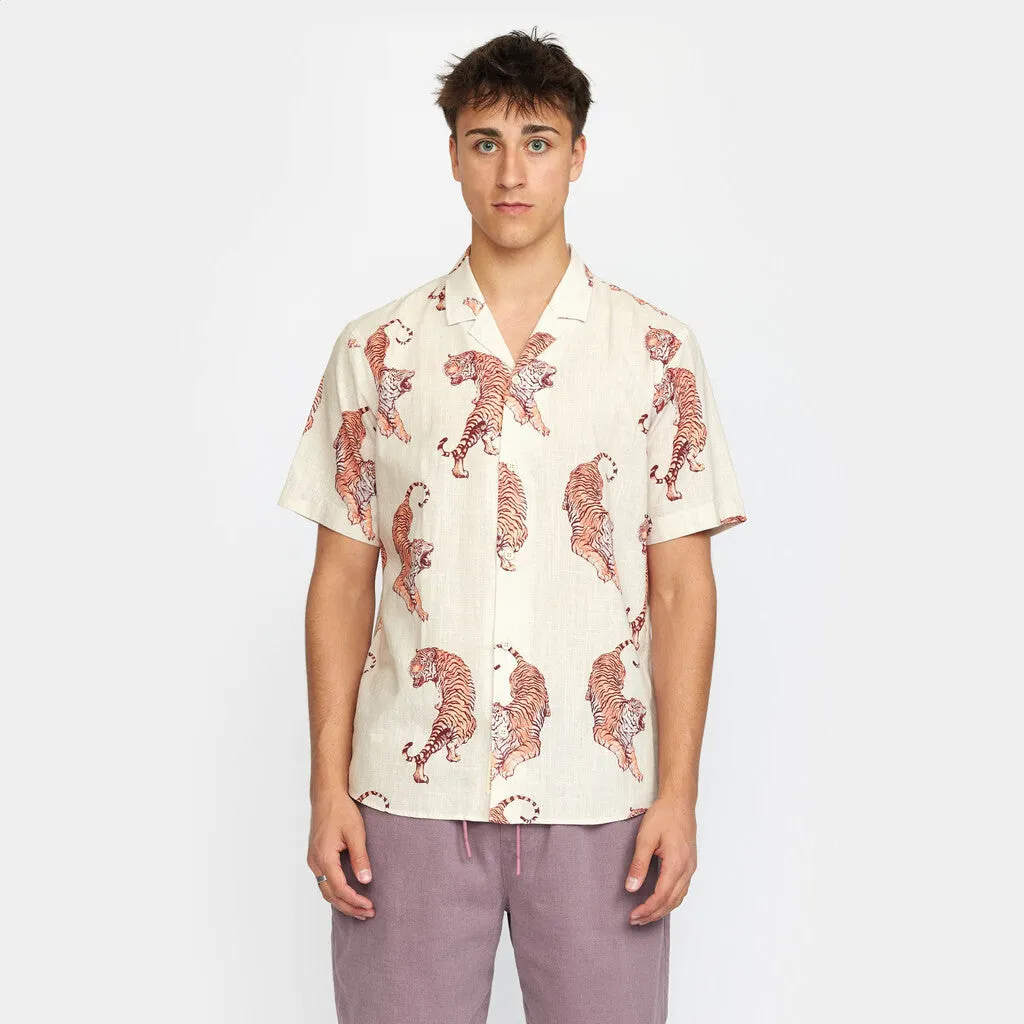 Short-sleeved Cuban Shirt / 3108 - Offwhite sold by Revolution