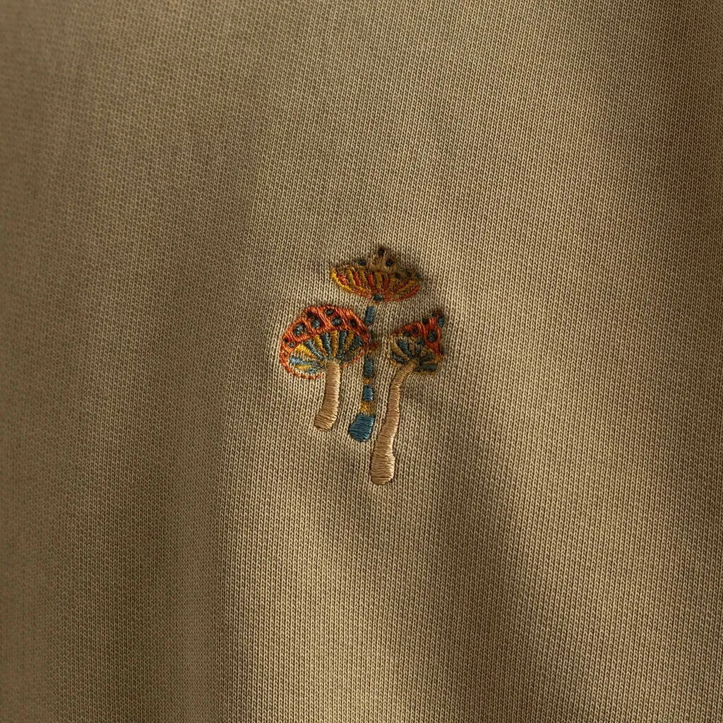 Loose Crewneck / 2734 MUS - Khaki sold by Revolution