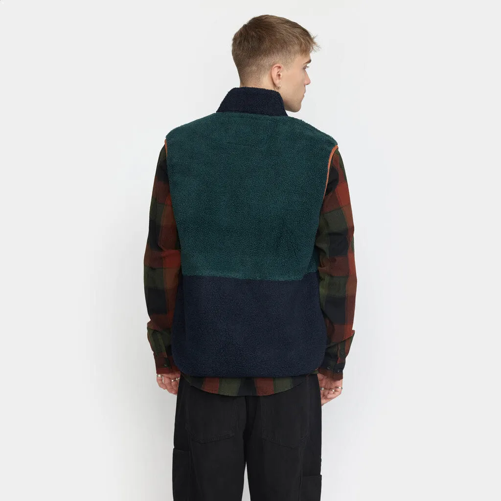 Teddy Vest / 7716 - Darkgreen sold by Revolution product image thumbnail 3