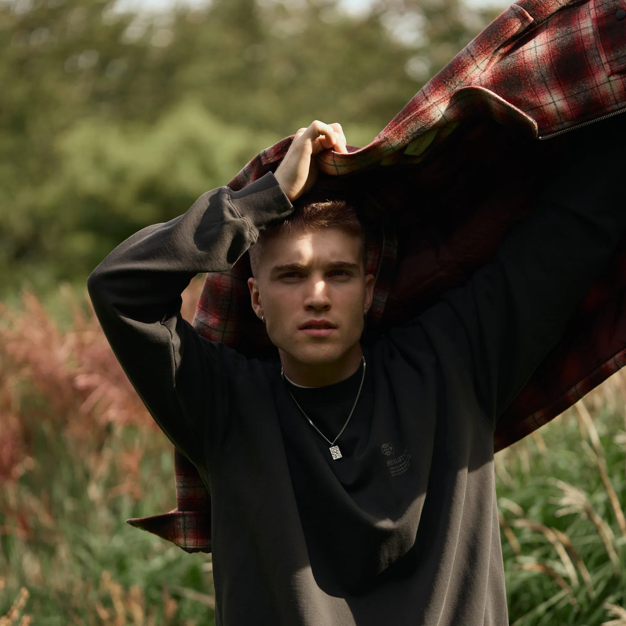 Loose Crew / 2767 BRA - Black sold by Revolution