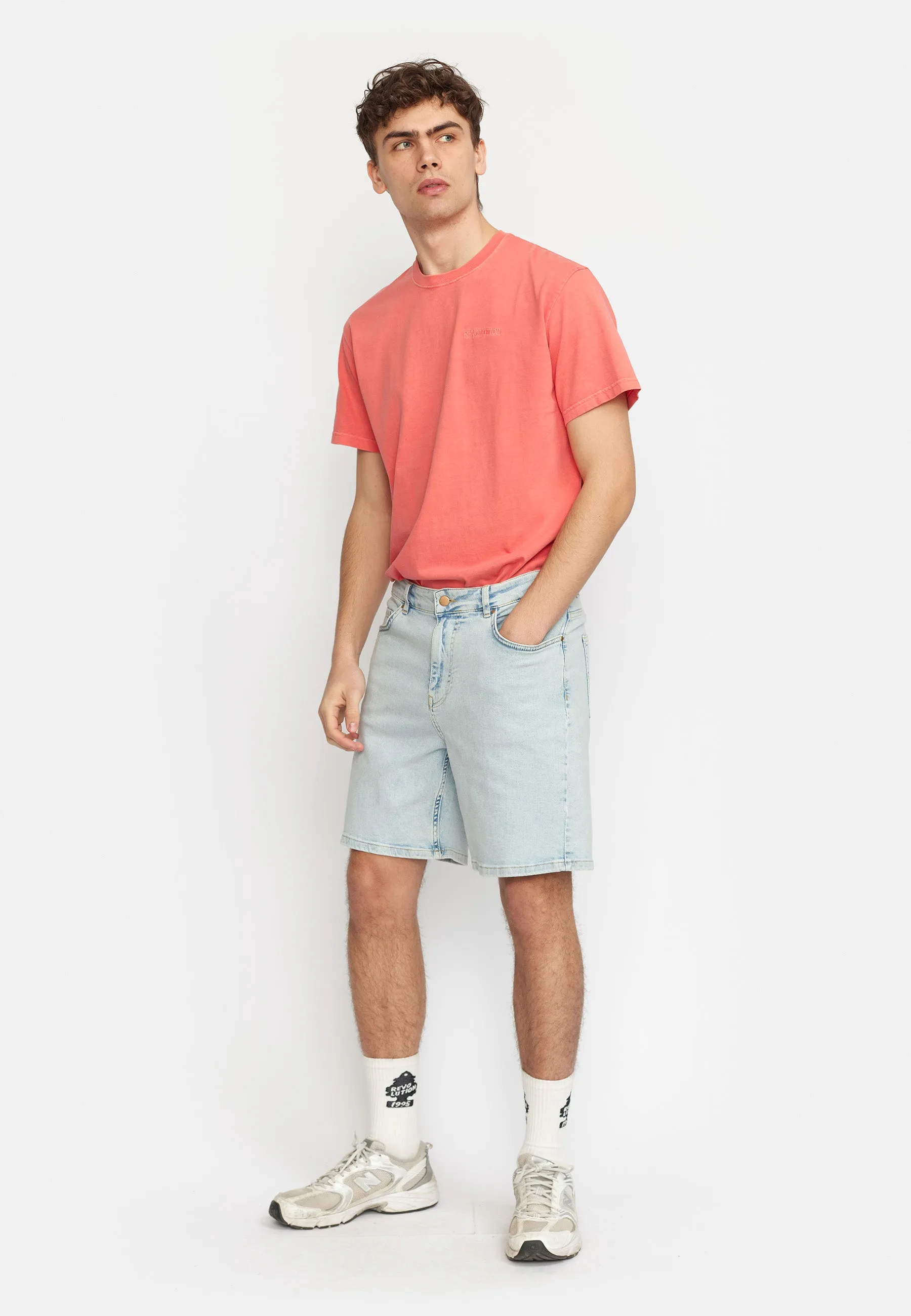 Loose-fit Denim Shorts / 5440 - Blue sold by Revolution