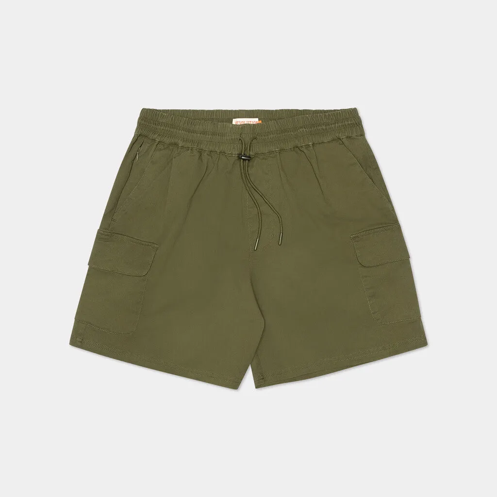 Cargo Shorts / 4015 - Army sold by Revolution