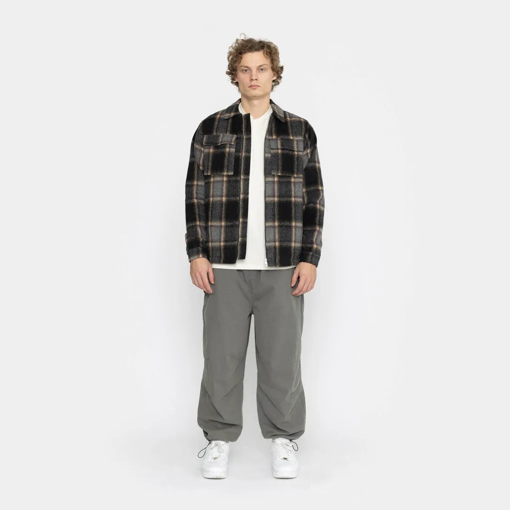 Lined Overshirt W Zipper / 3958 - Black sold by Revolution product image thumbnail 2