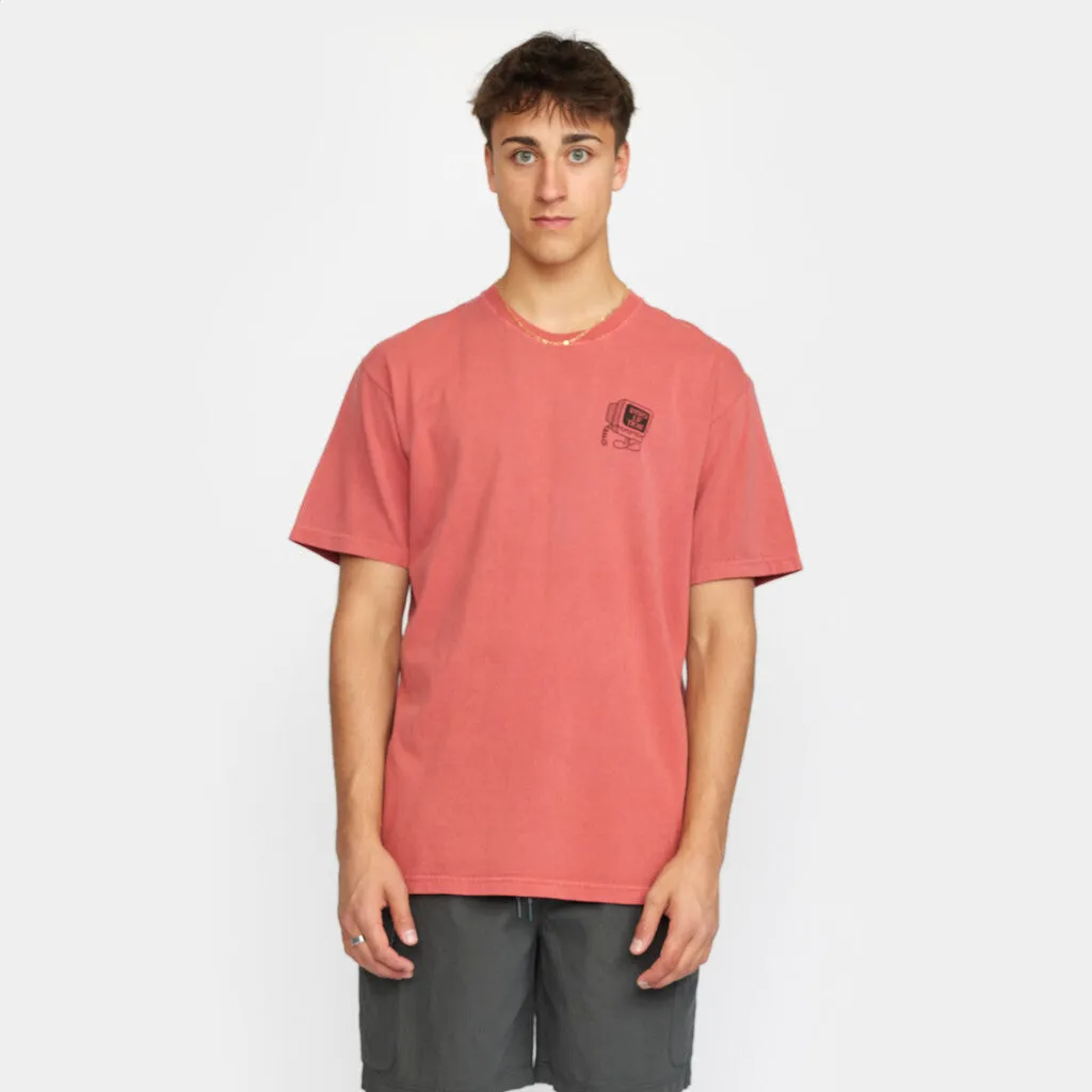Loose T-shirt / 1372 UNP - Red sold by Revolution product image thumbnail 2