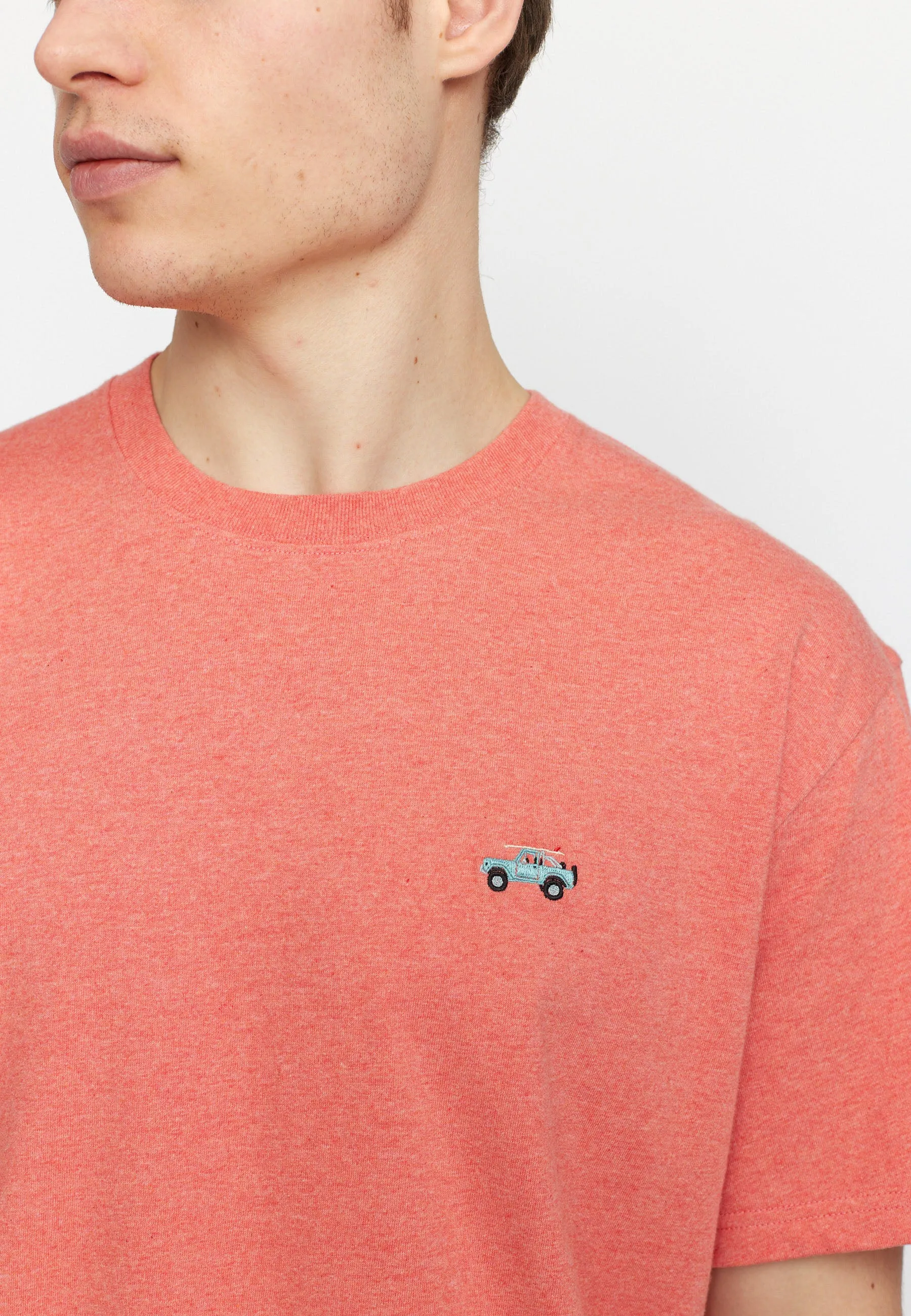 Application T-Shirt / 1385 JEE - Red sold by Revolution