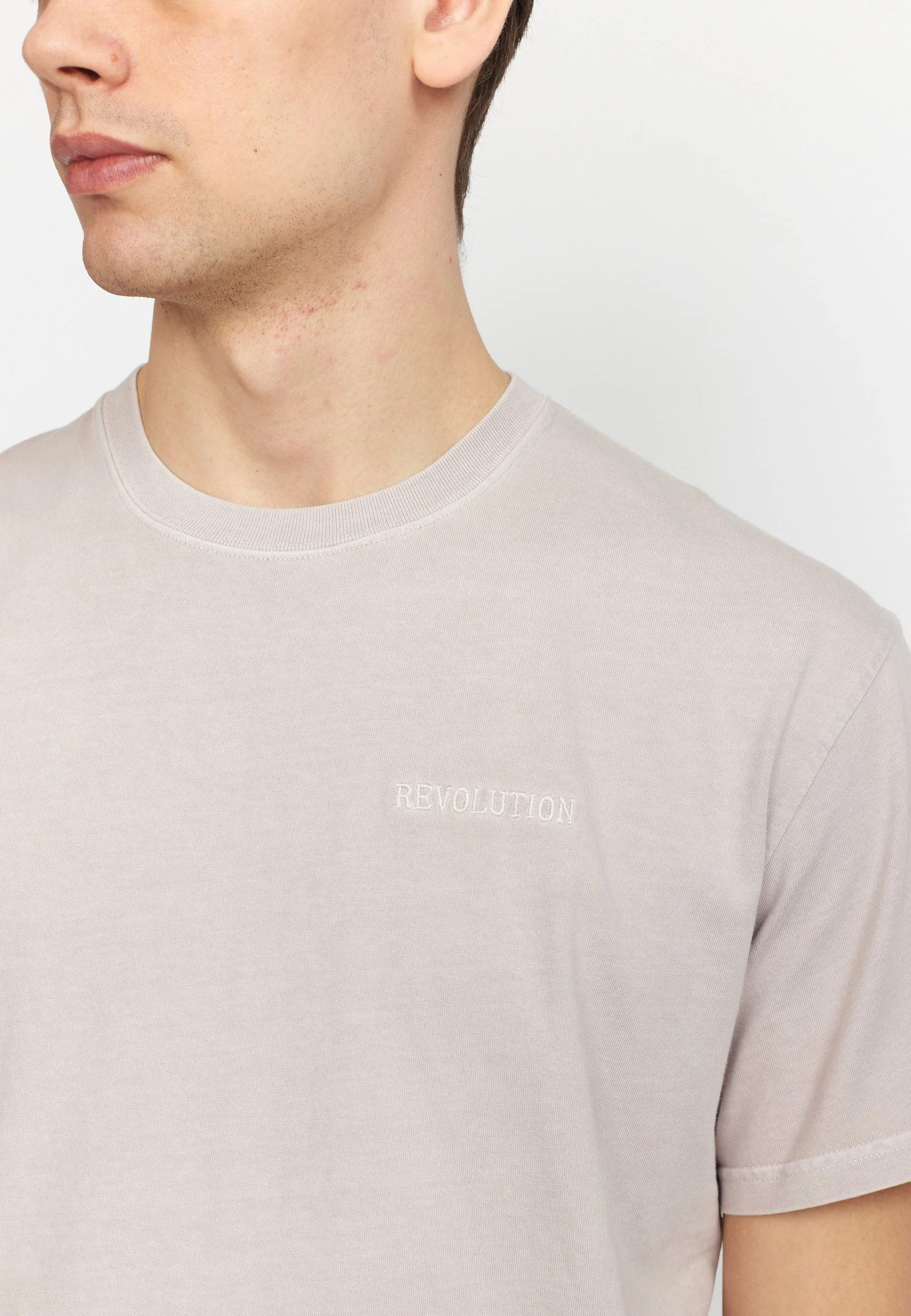 Application T-Shirt / 1329 LOG - Lightpurple sold by Revolution product image thumbnail 4