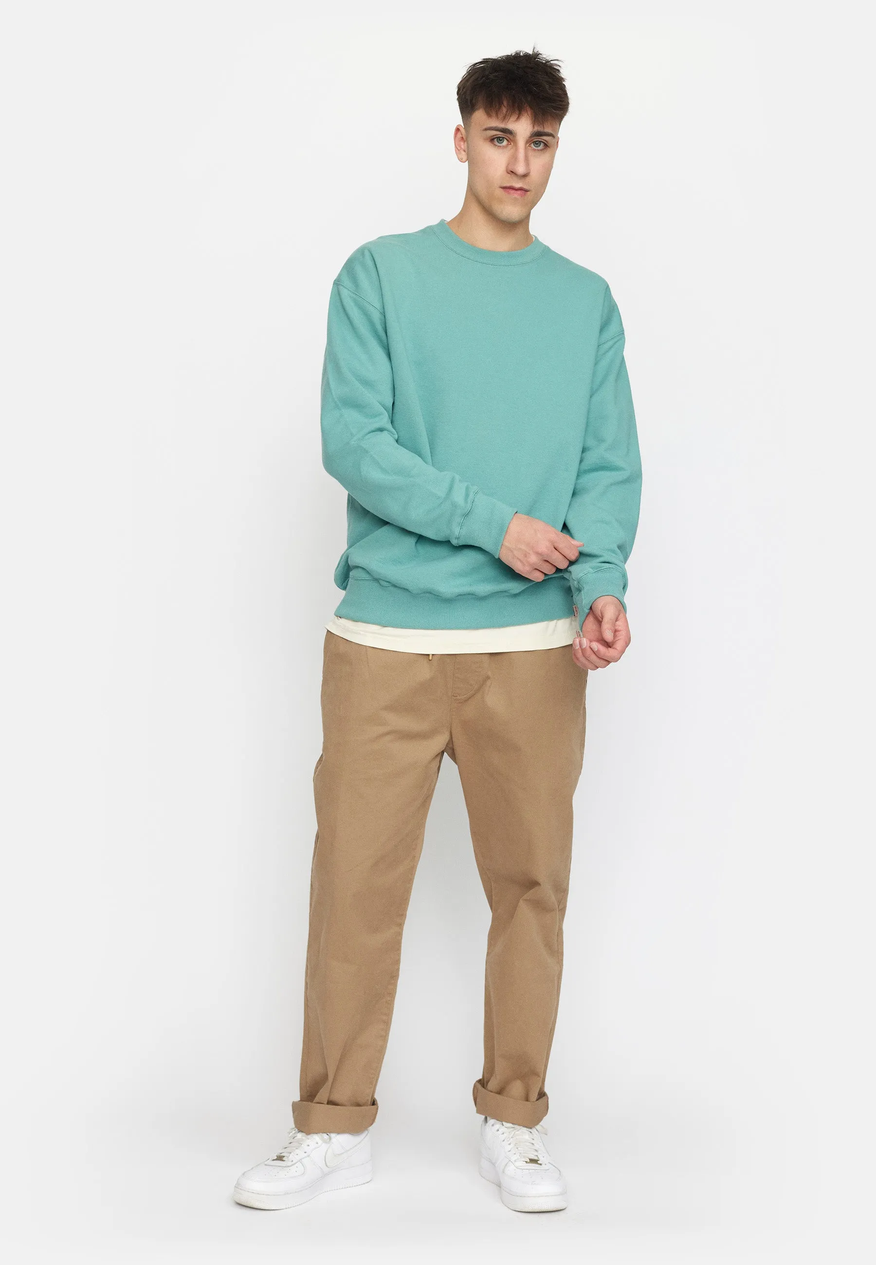 Loose Crewneck / 2060 REV - Dustgreen sold by Revolution product image thumbnail 2